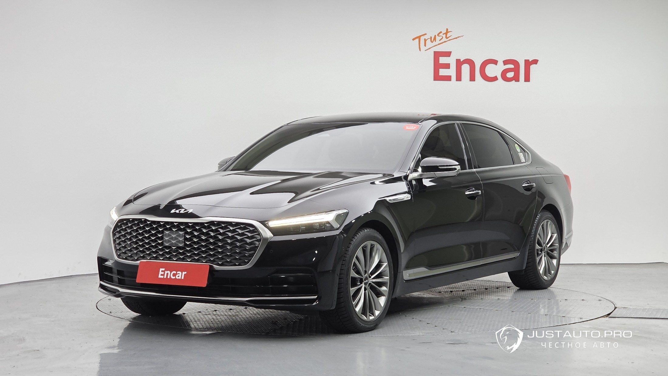 Автомобиль Kia K9