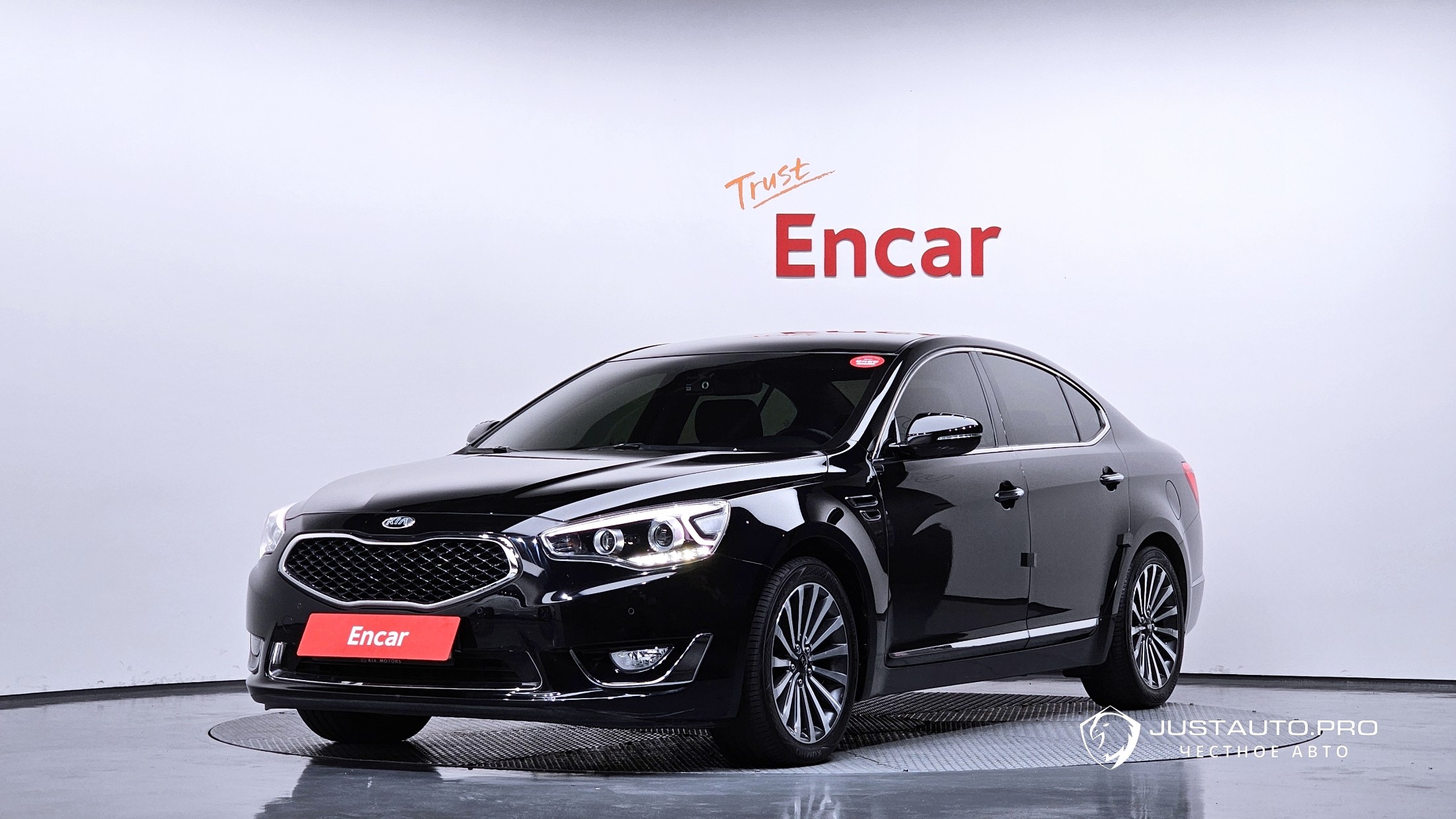 Автомобиль Kia K7