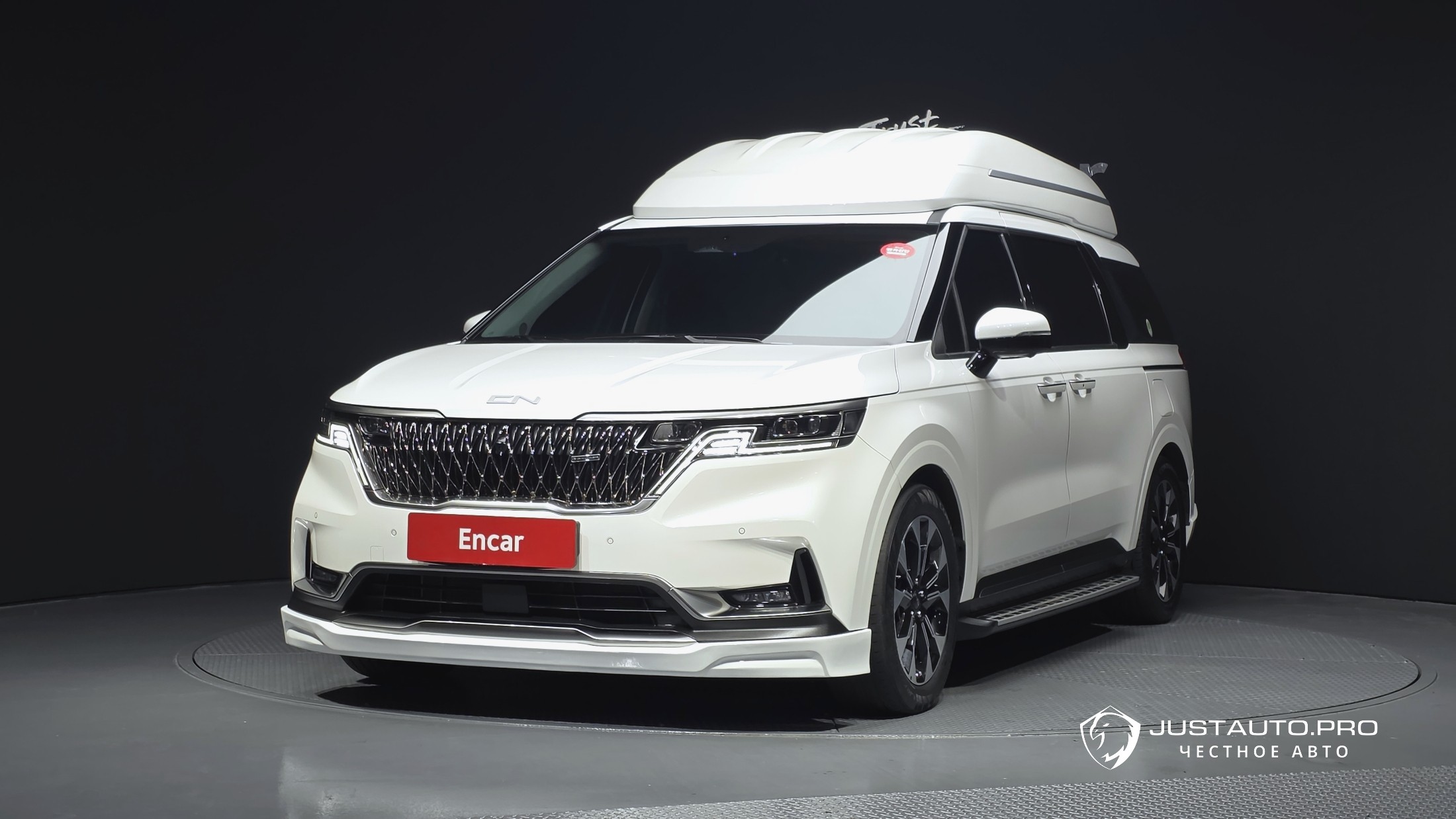 Автомобиль Kia Canival