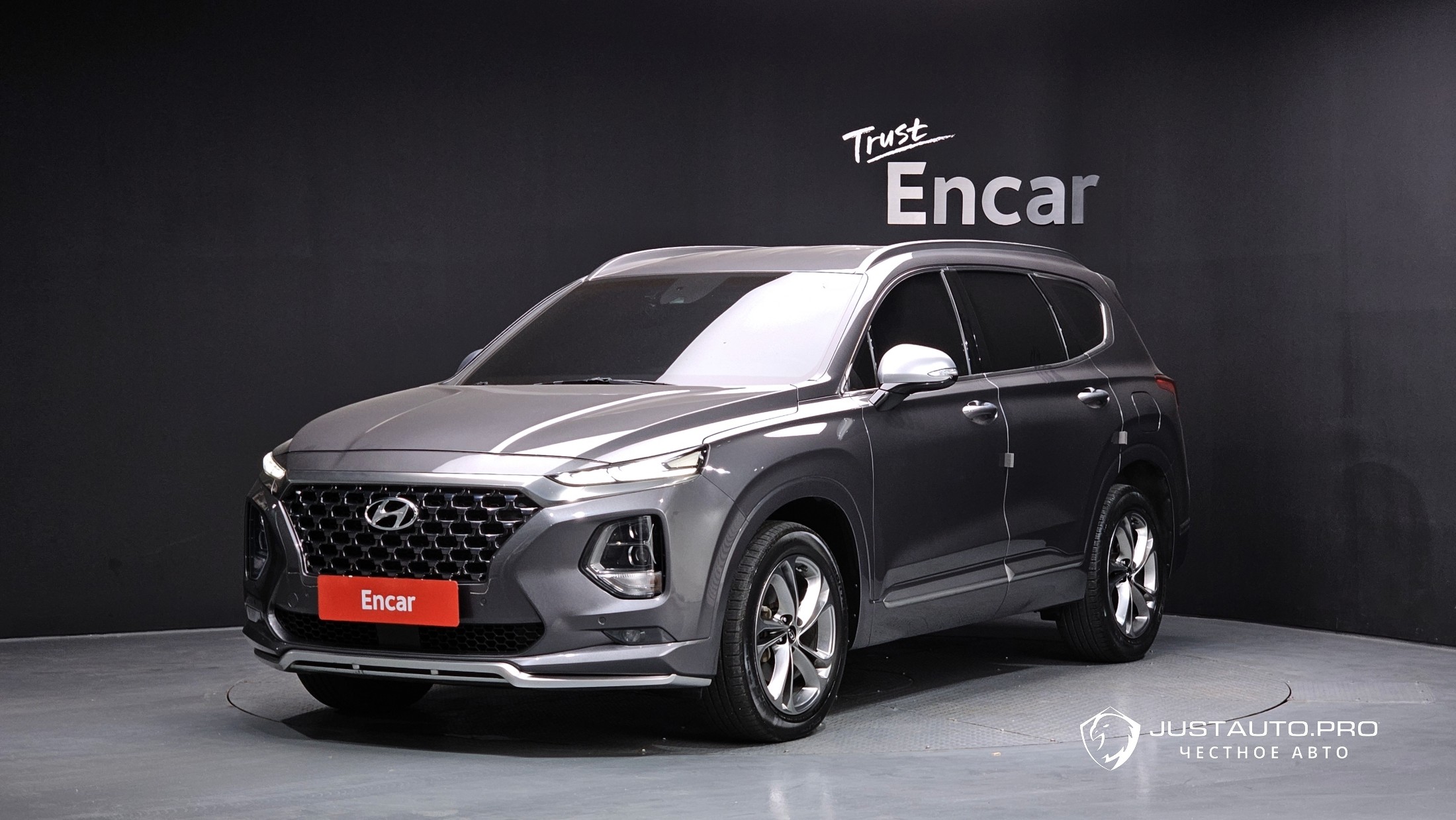 Автомобиль Hyundai Santafe