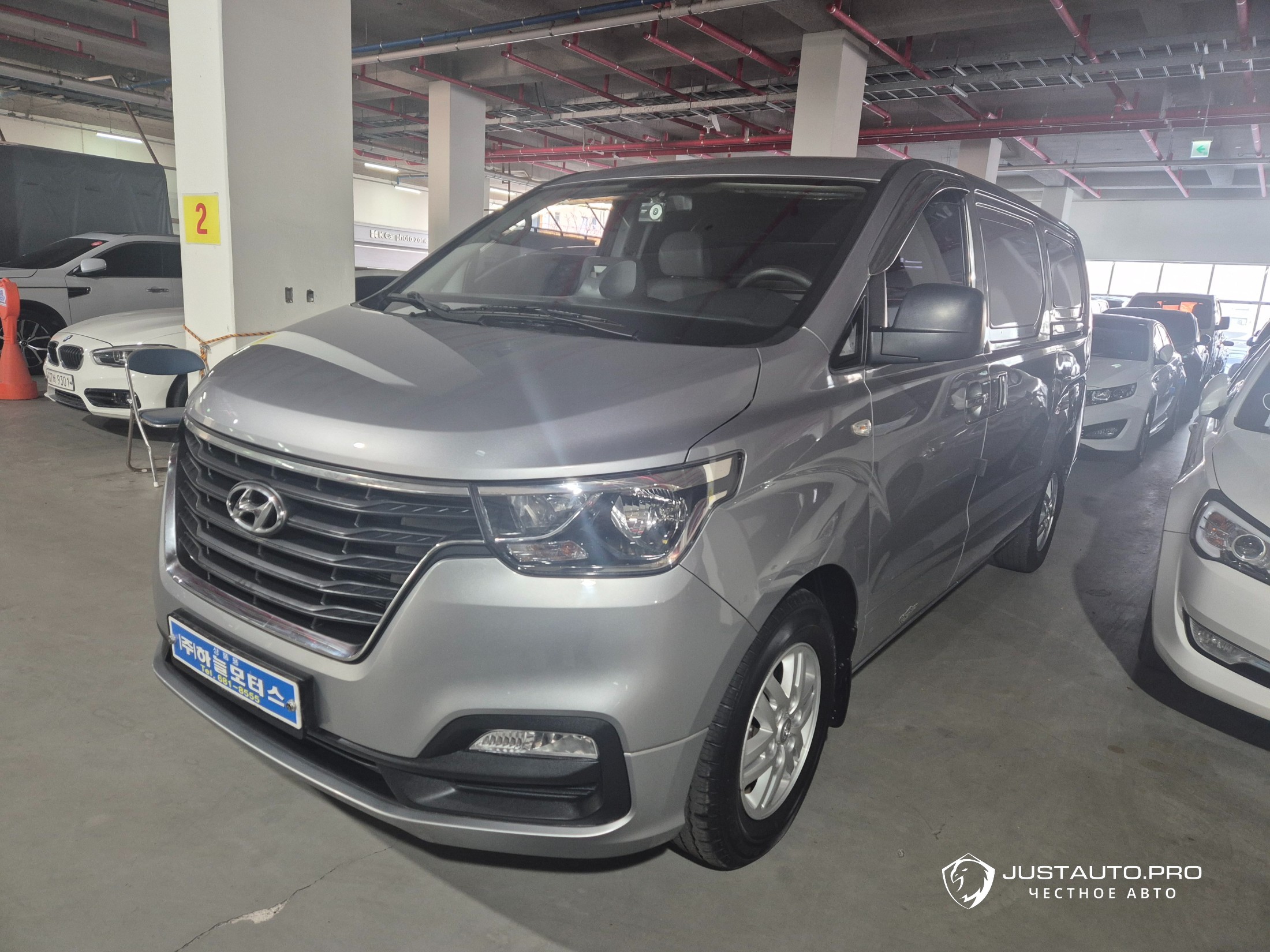 Автомобиль Hyundai Starex