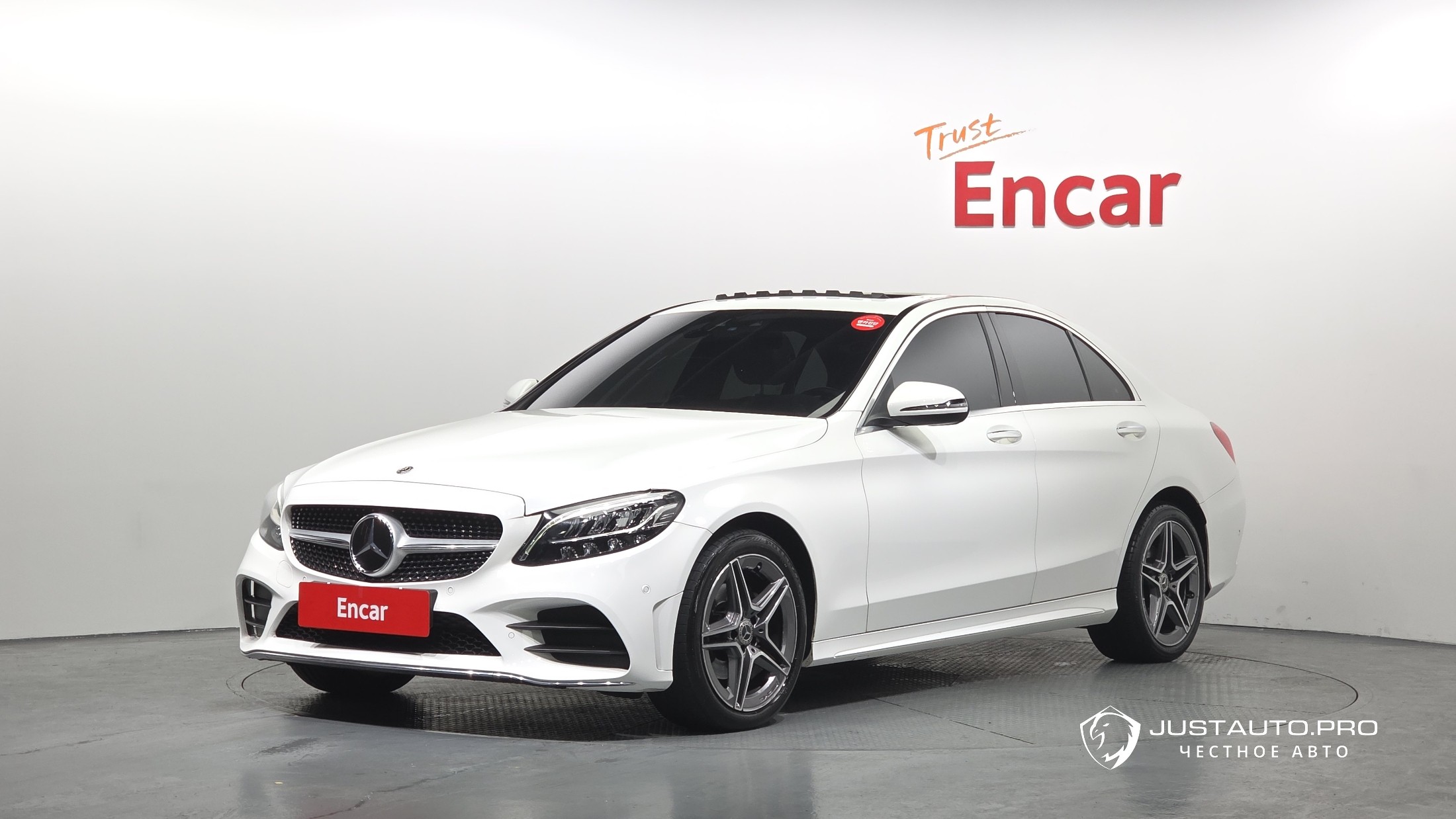 Автомобиль Mercedes-Benz C-Class