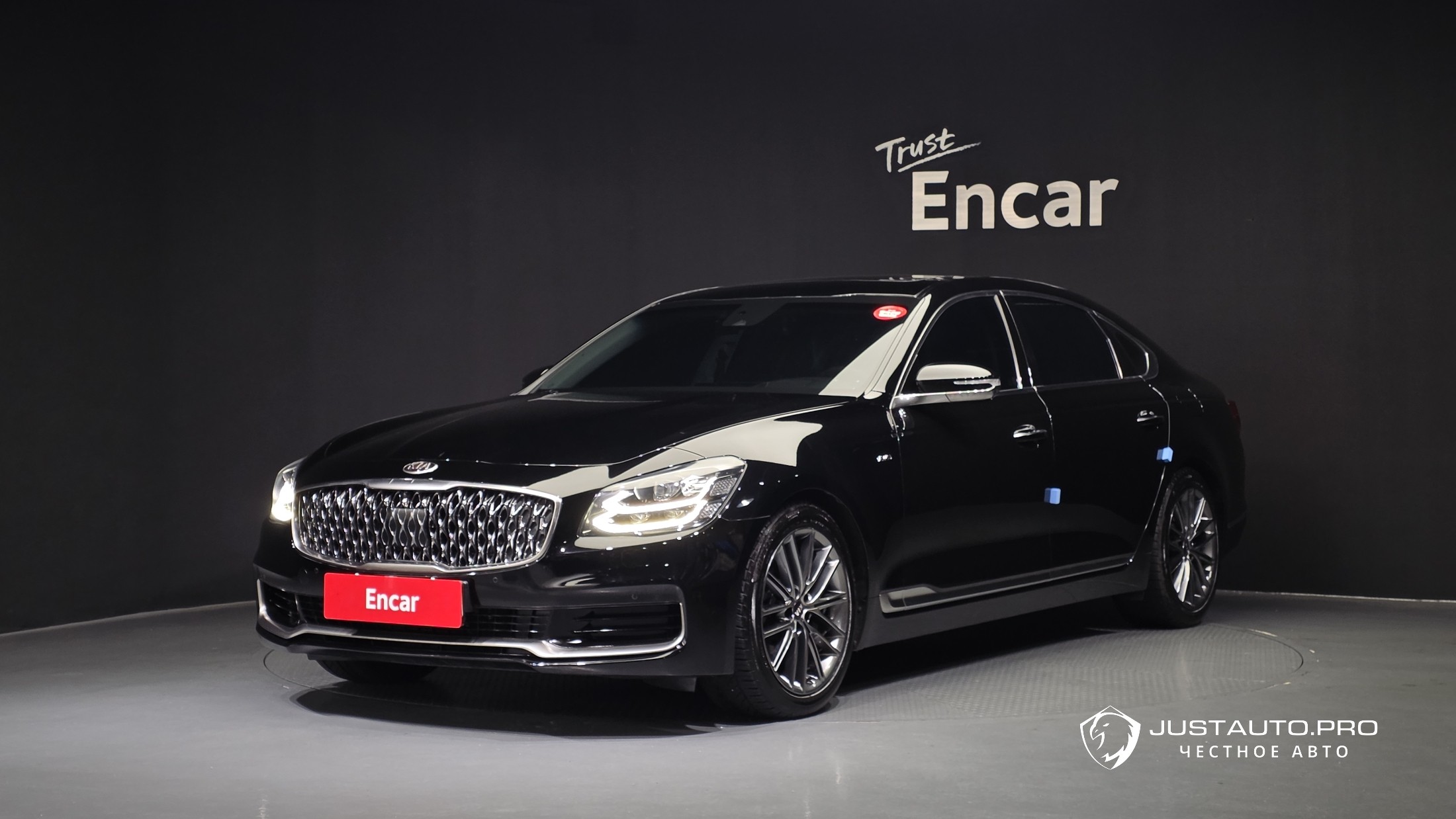 Автомобиль Kia K9