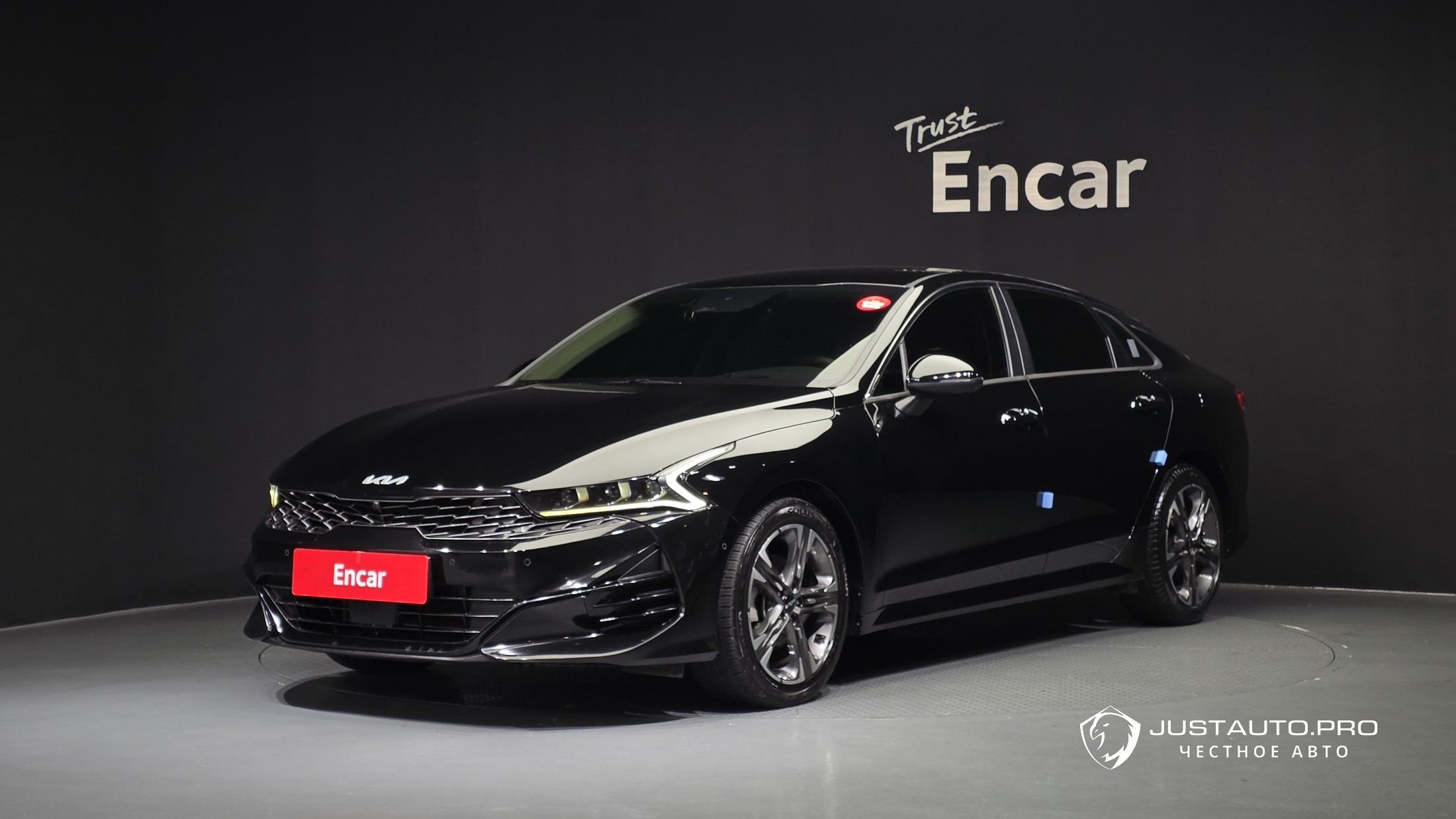 Автомобиль Kia K5