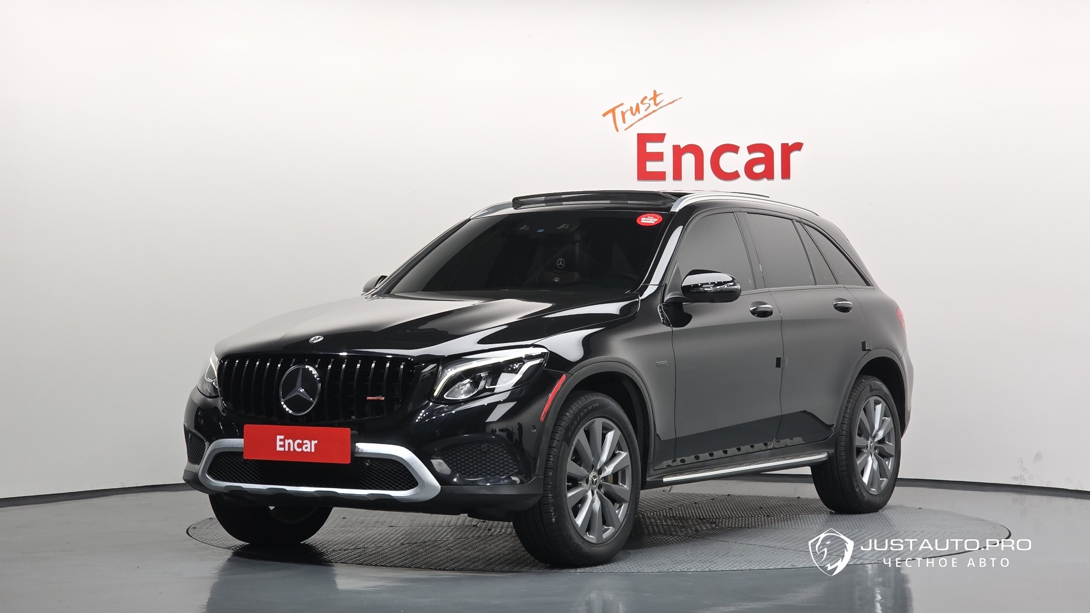 Автомобиль Mercedes-Benz GLC-Class