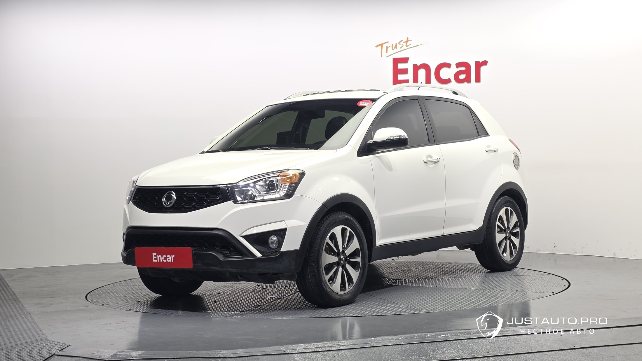 Автомобиль KG_Mobility_Ssangyong KORANDO