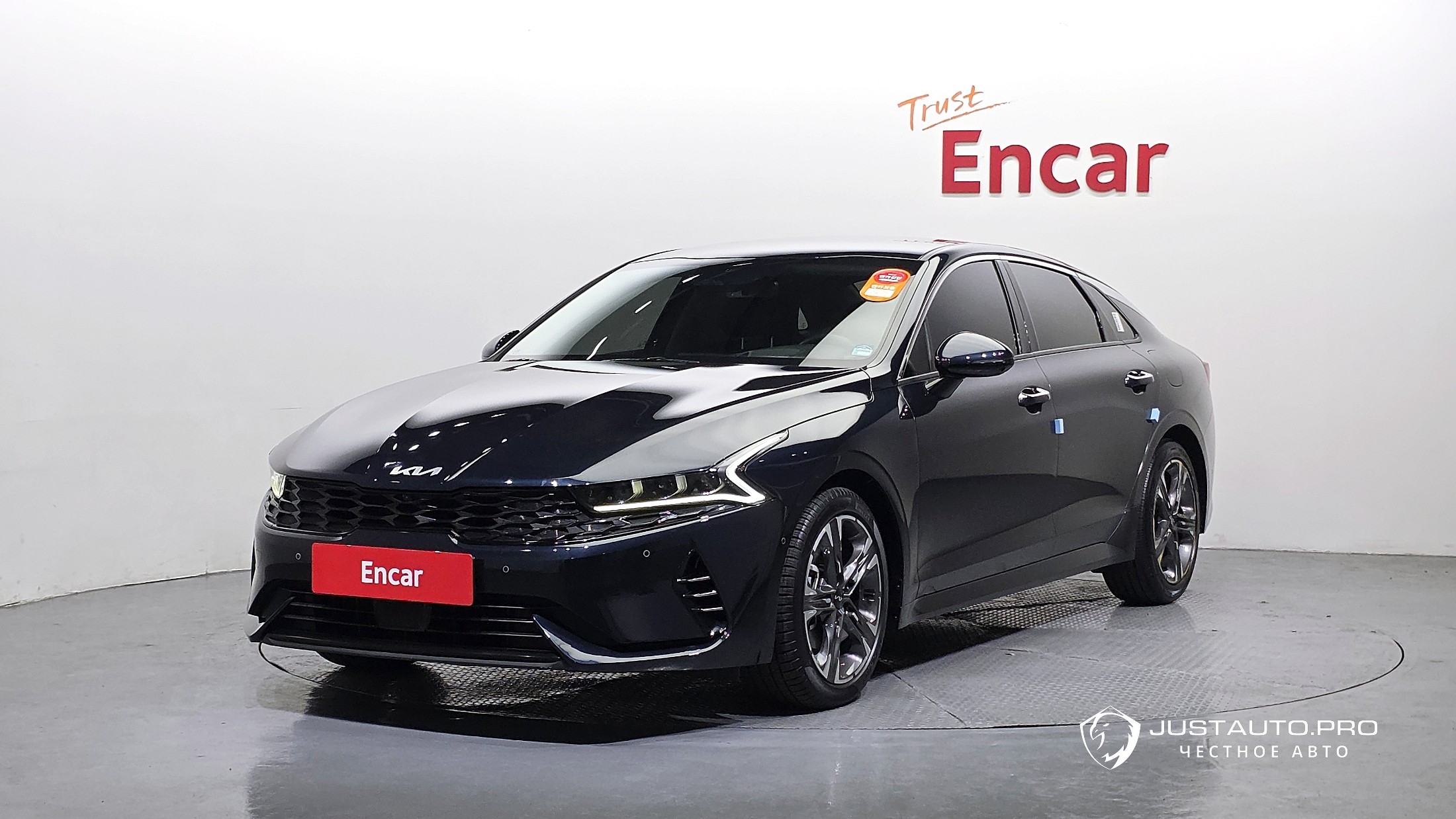 Автомобиль Kia K5