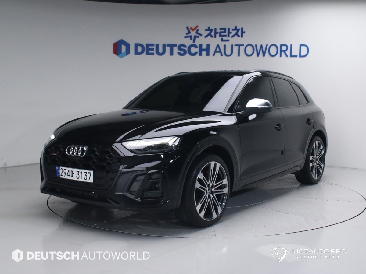 Автомобиль Audi SQ5