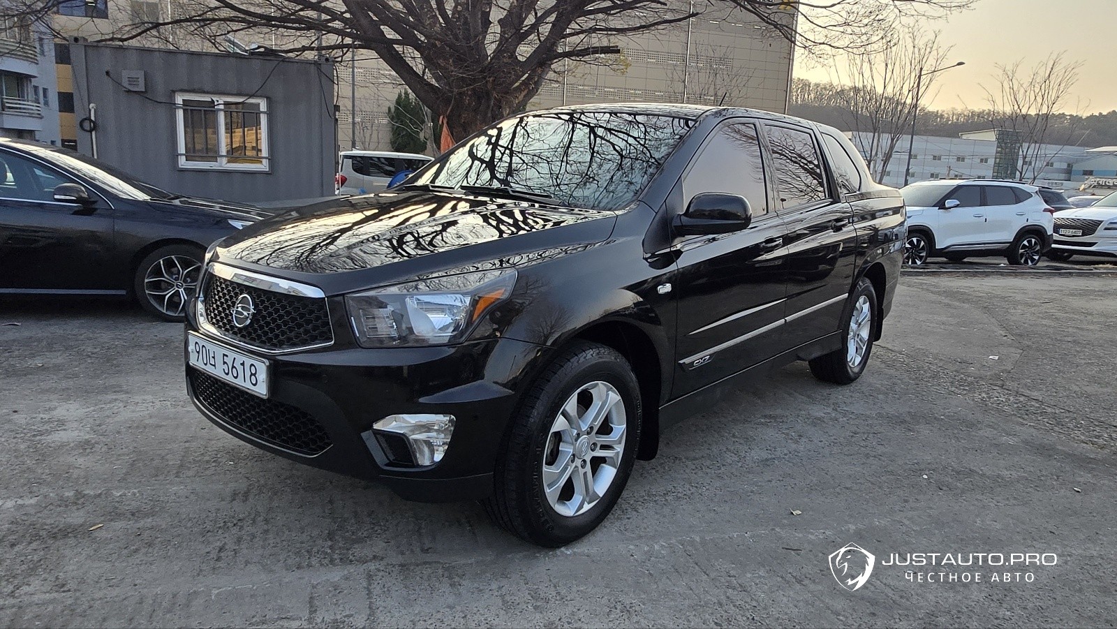 Автомобиль KG_Mobility_Ssangyong KORANDO