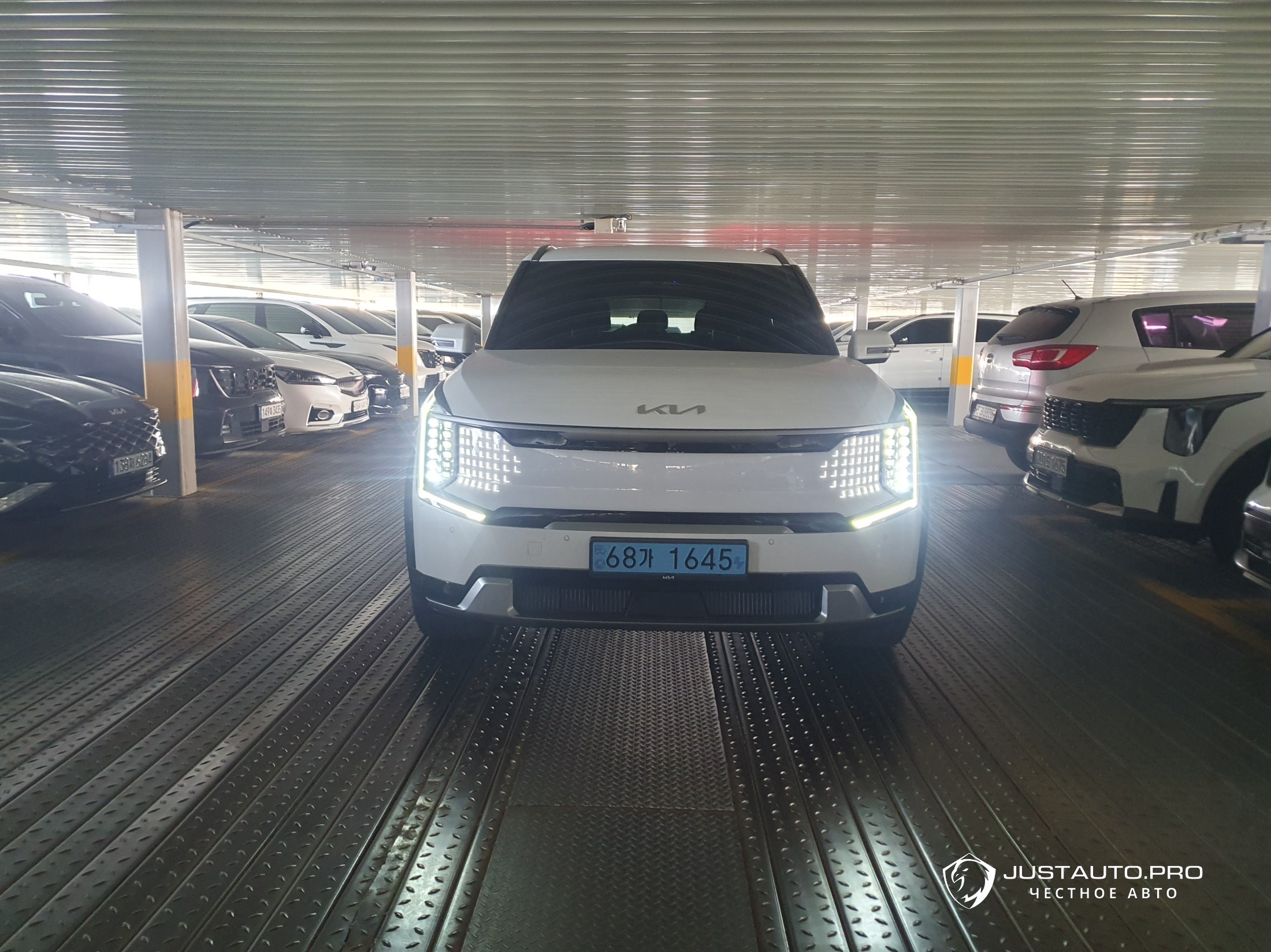 Автомобиль Kia EV9