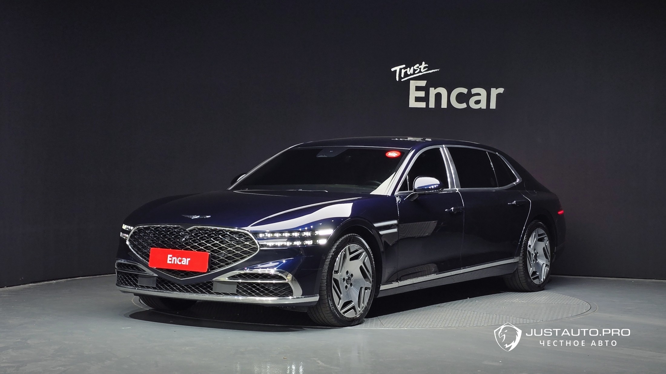 Автомобиль Genesis G90