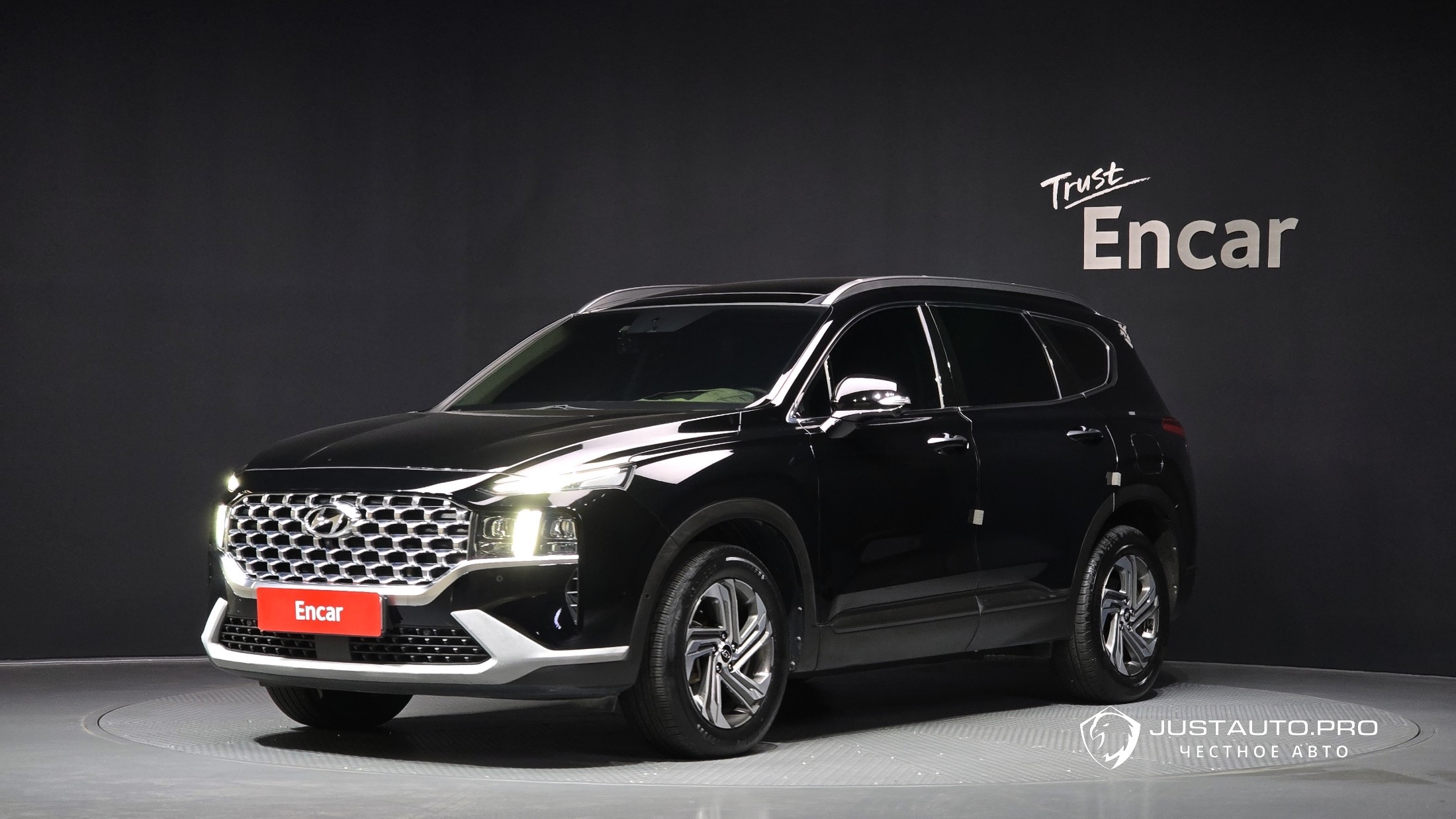 Автомобиль Hyundai Santafe