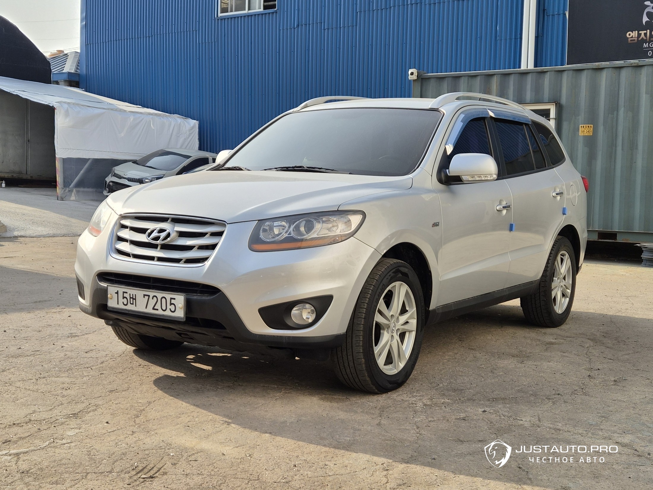 Автомобиль Hyundai Santafe