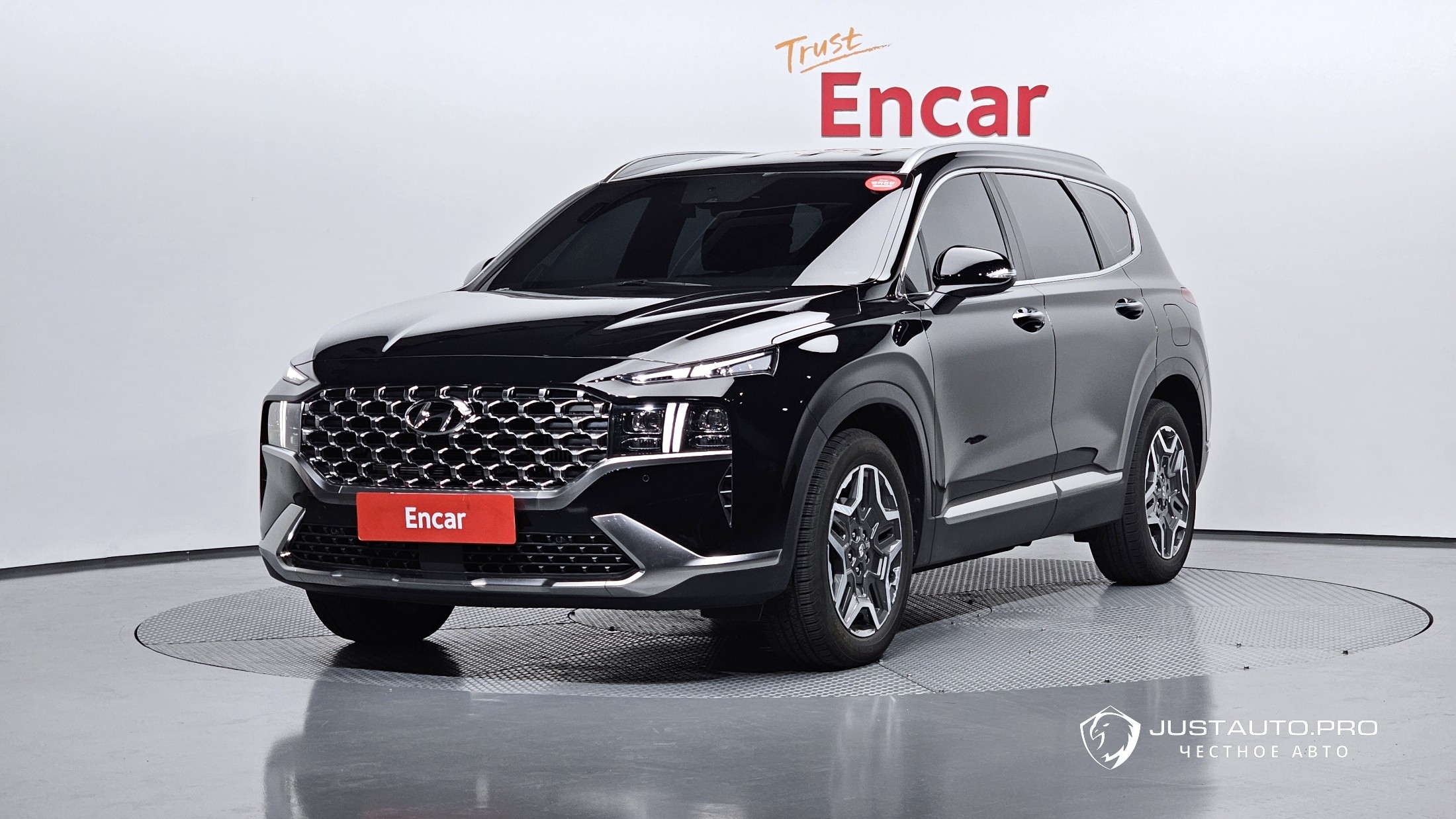 Автомобиль Hyundai Santafe