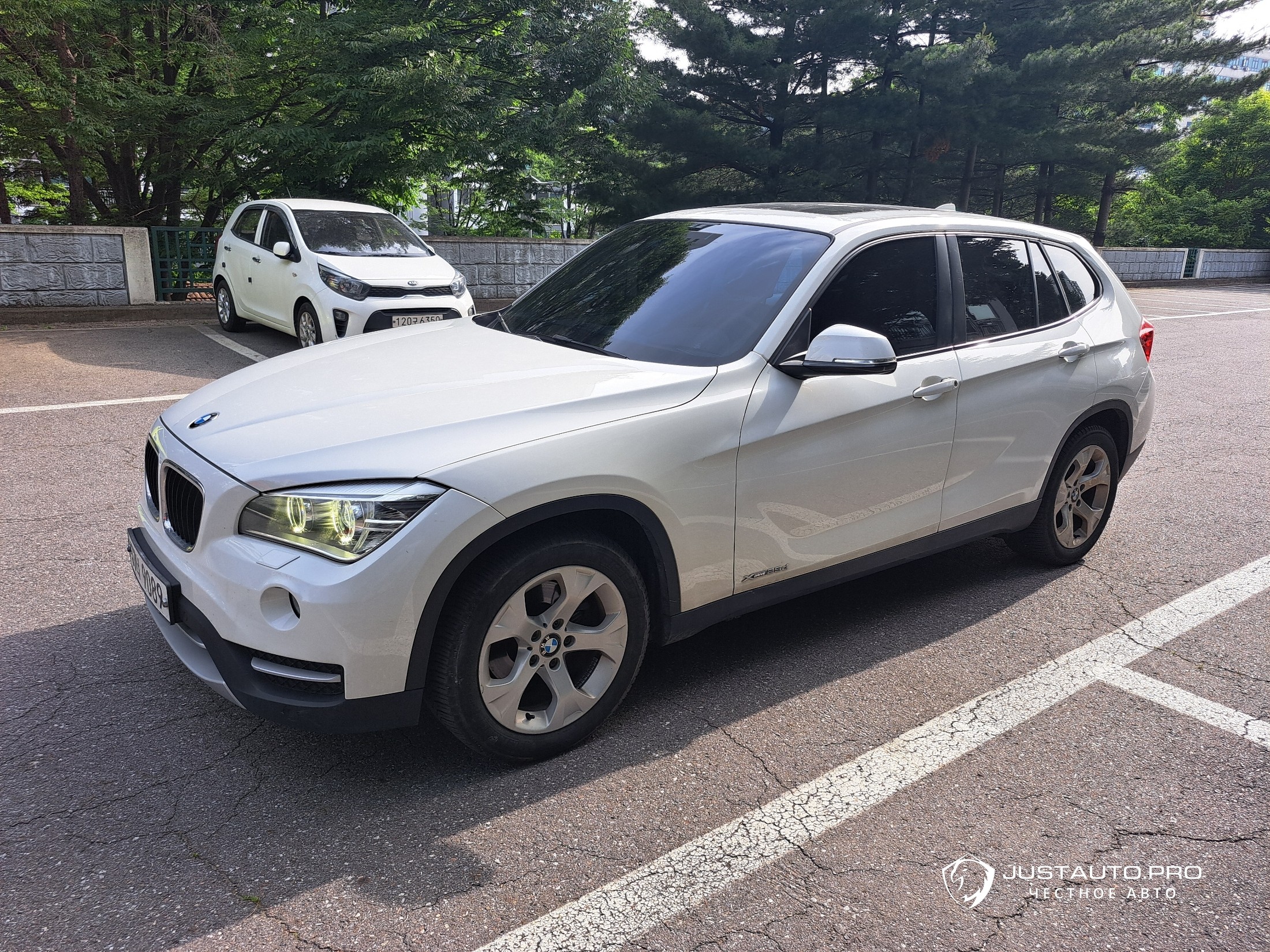 Автомобиль BMW X1