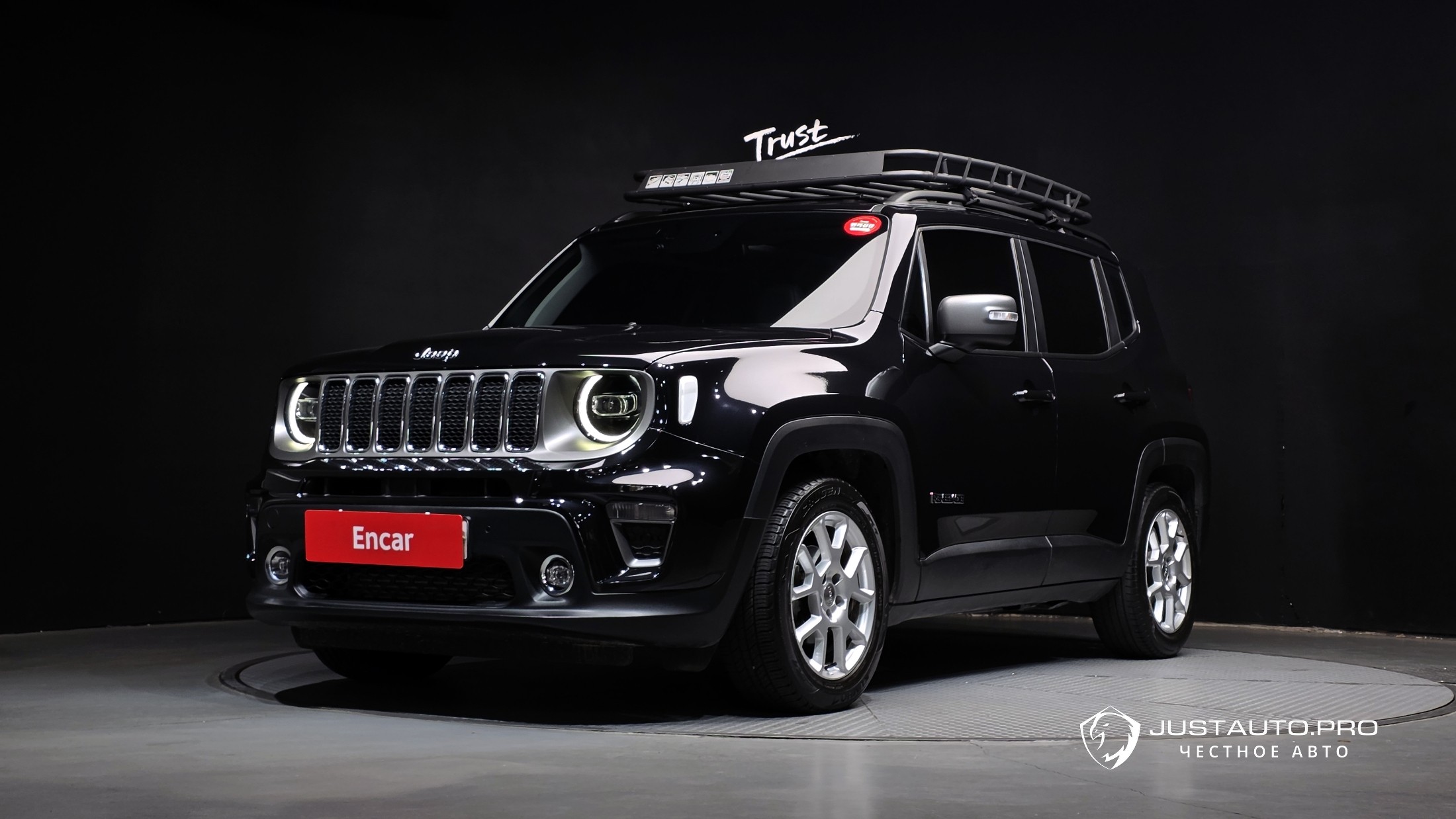 Автомобиль Jeep Renegade