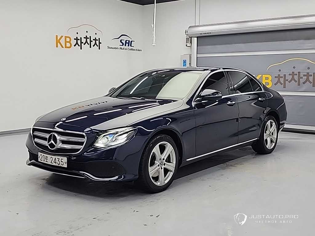 Автомобиль Mercedes-Benz E-Class