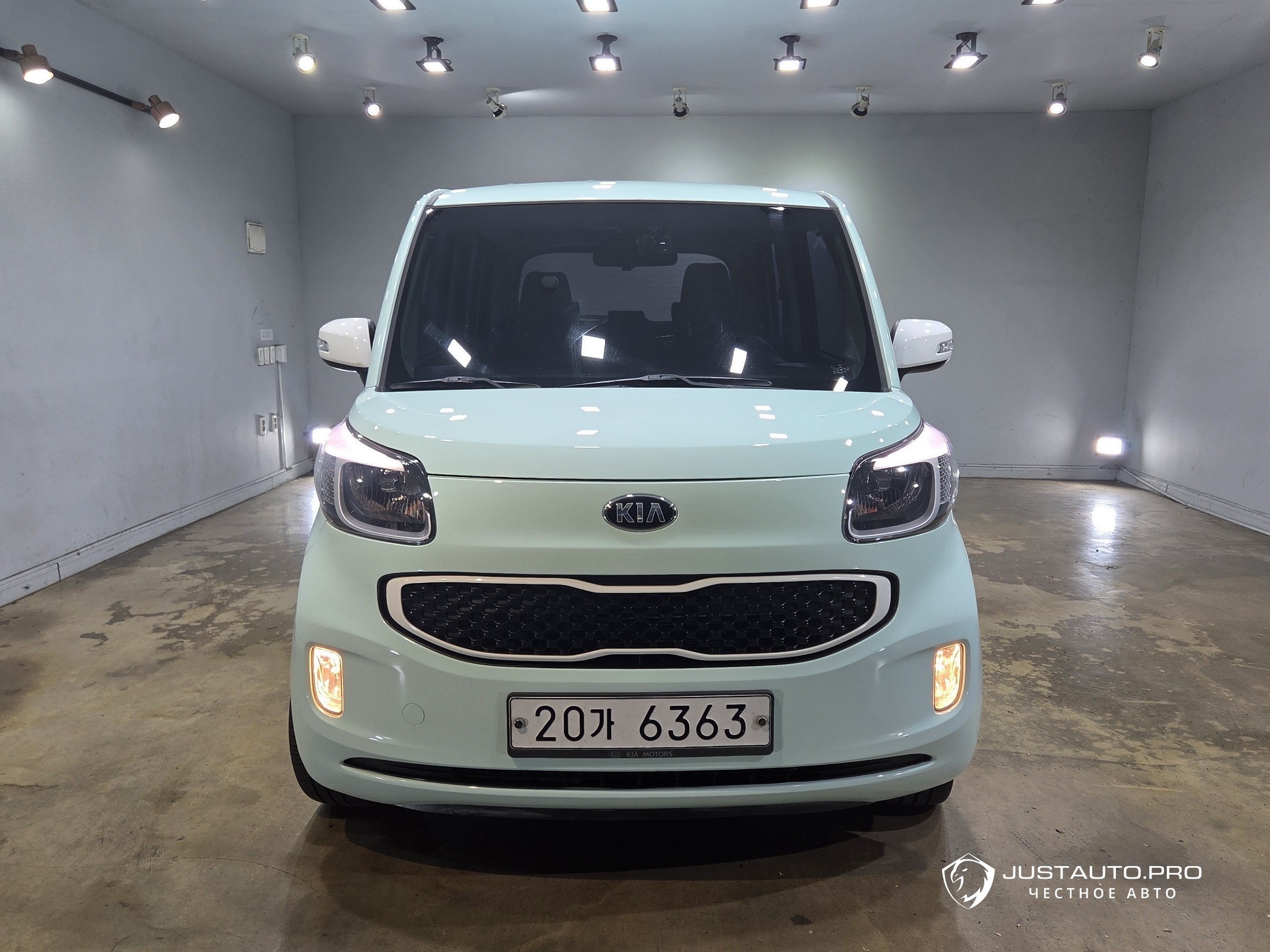 Автомобиль Kia RAY