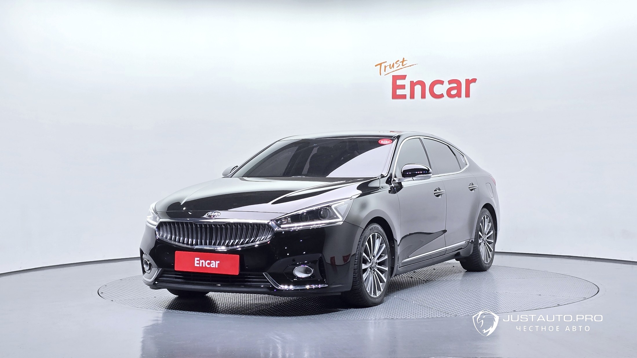 Автомобиль Kia K7