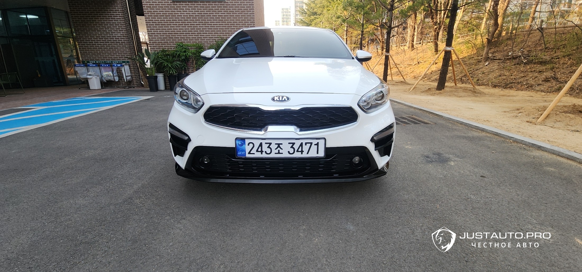 Автомобиль Kia K3