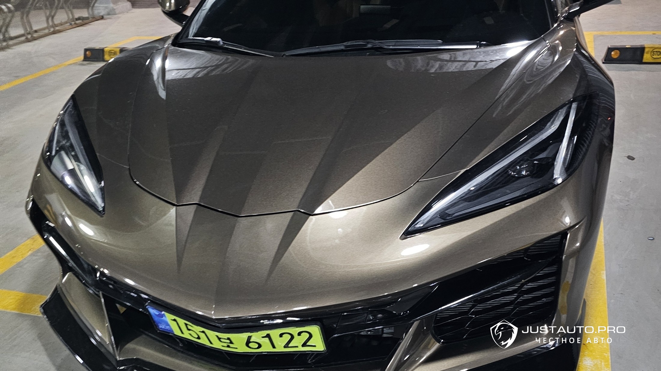 Автомобиль Chevrolet Corvette