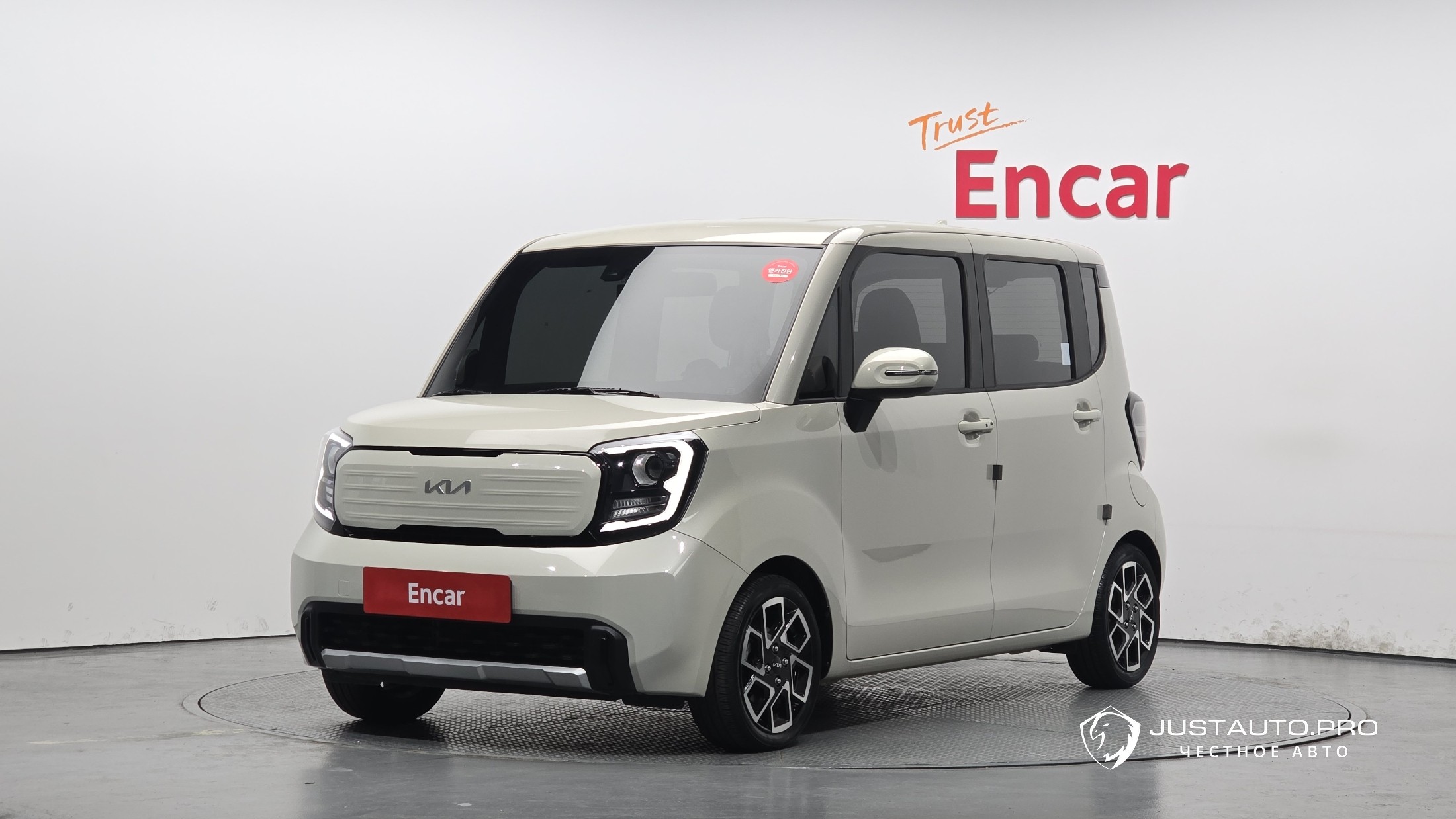 Автомобиль Kia RAY