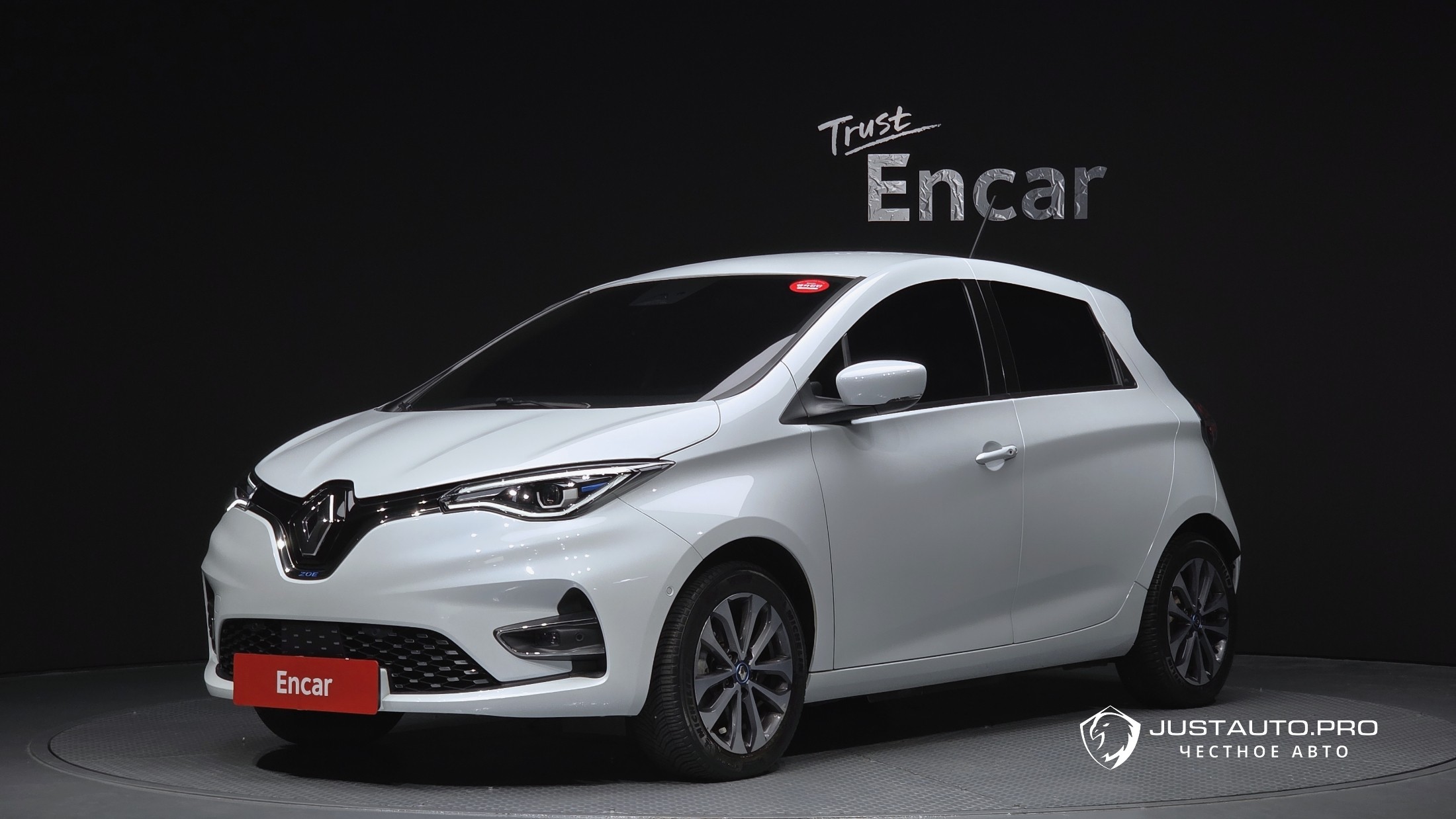 Автомобиль Renault-KoreaSamsung Zoe