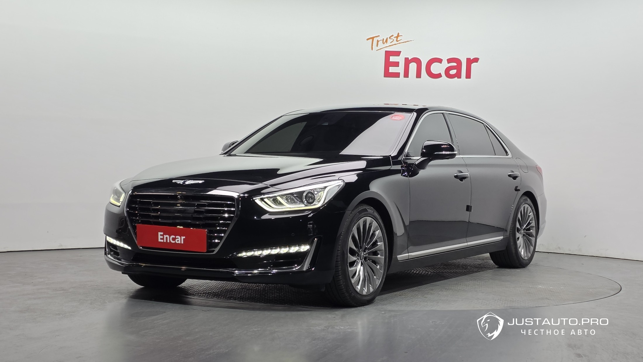 Автомобиль Genesis EQ900