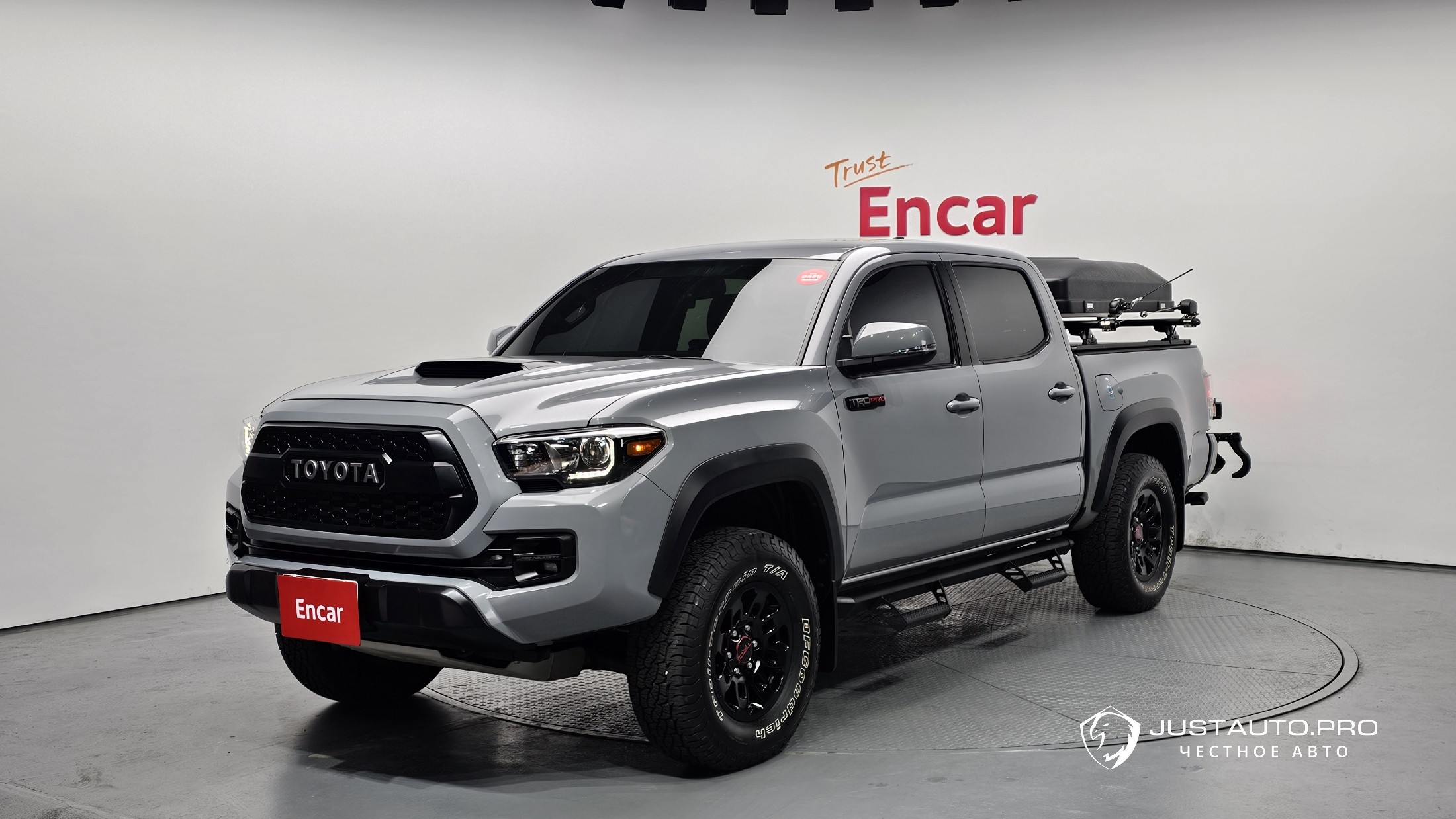 Автомобиль Toyota Tacoma
