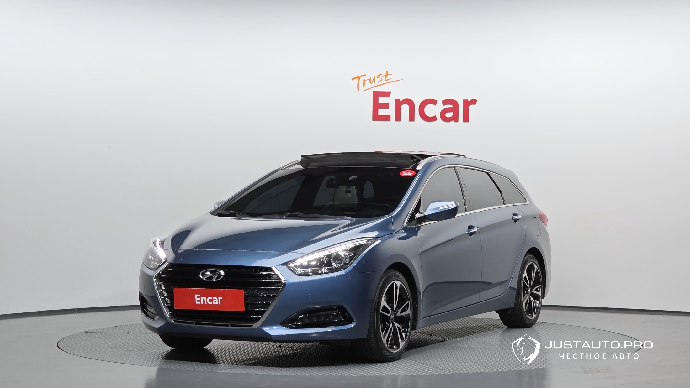 Автомобиль Hyundai i40