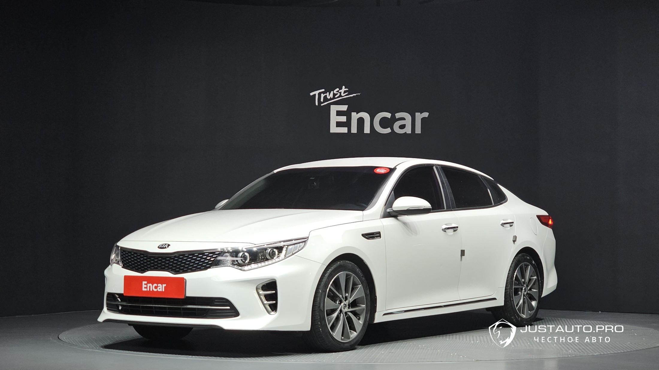 Автомобиль Kia K5