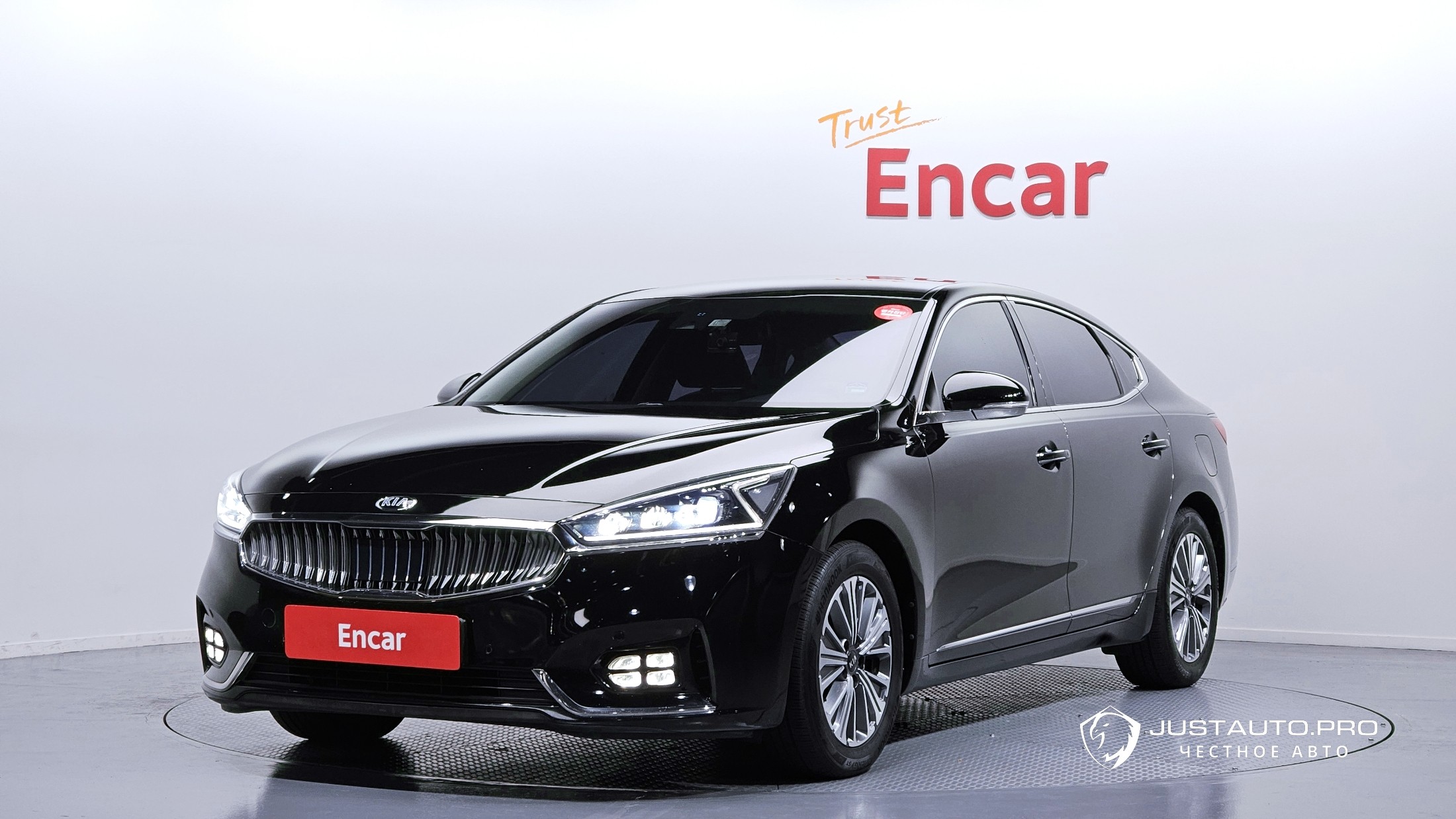 Автомобиль Kia K7