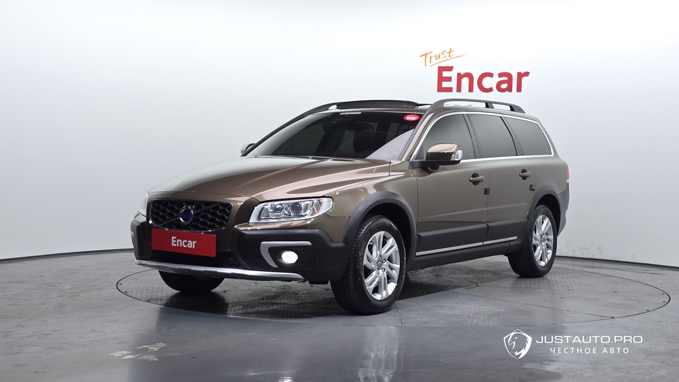 Автомобиль Volvo XC70