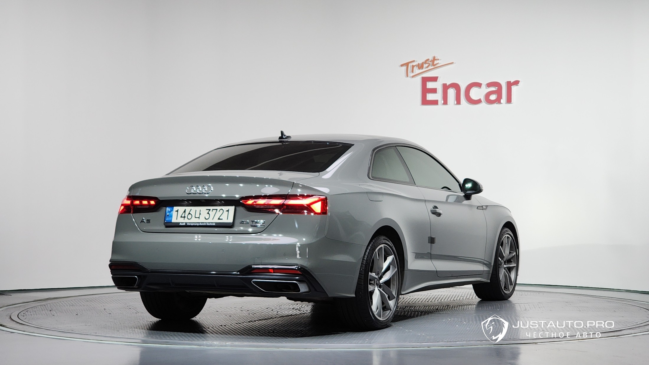 Автомобиль Audi A5