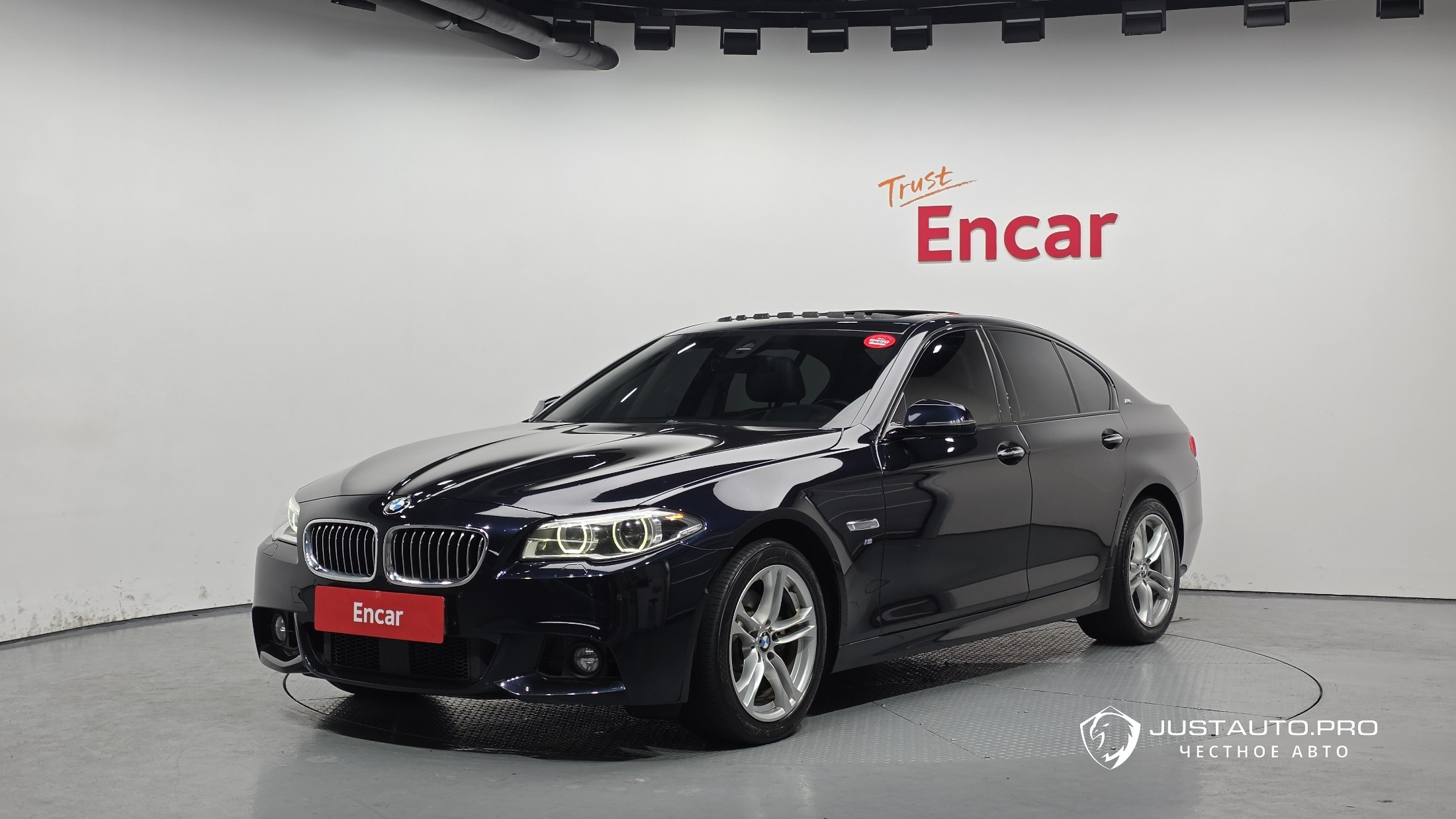 Автомобиль BMW 5-Series