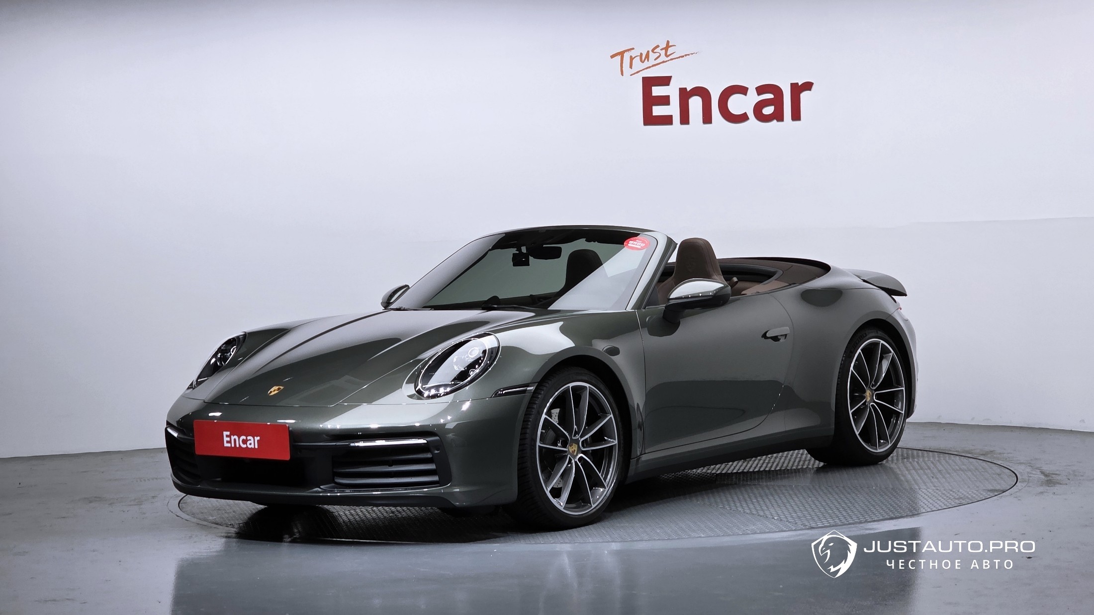 Автомобиль Porsche 911