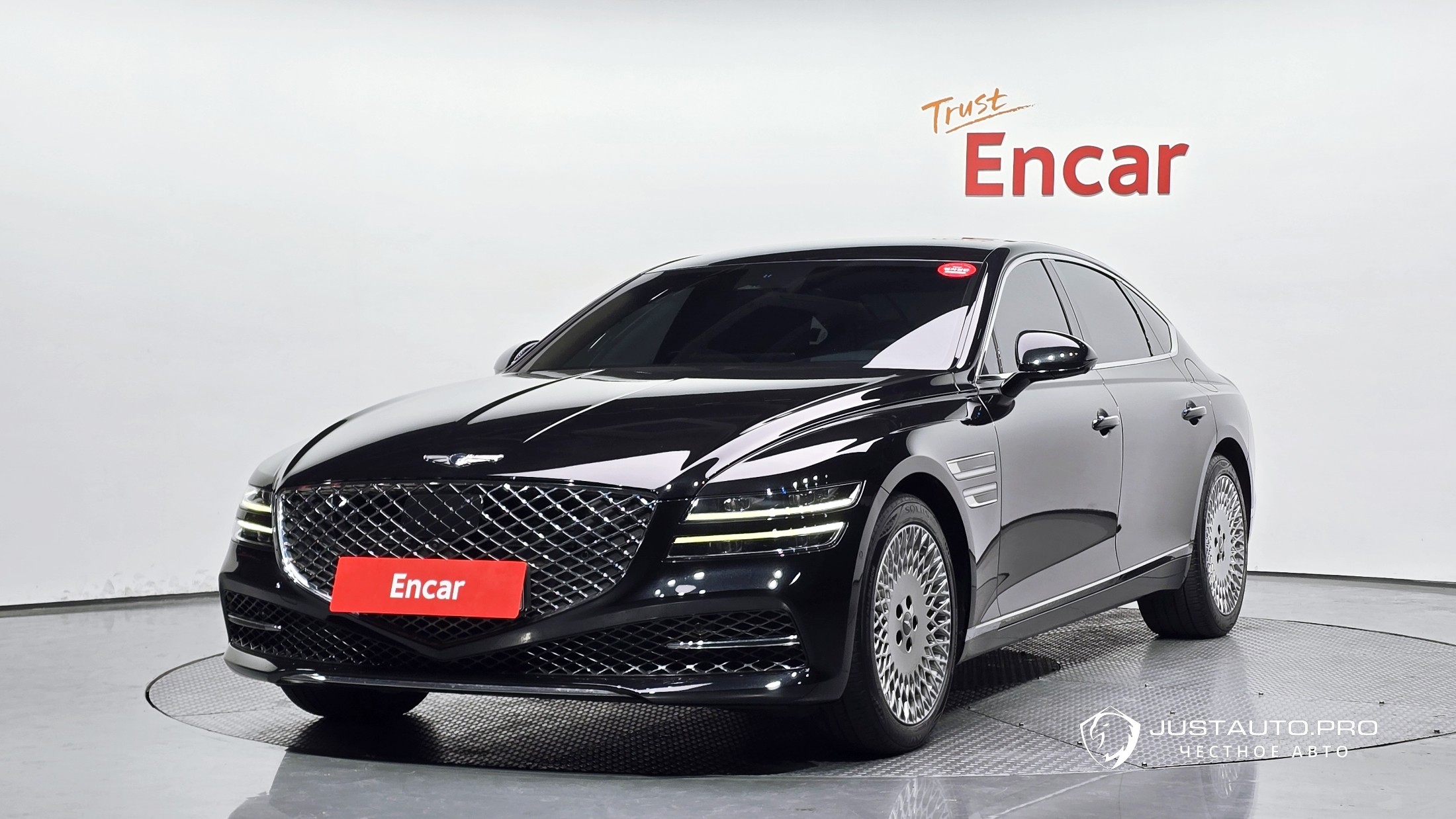Автомобиль Genesis G80