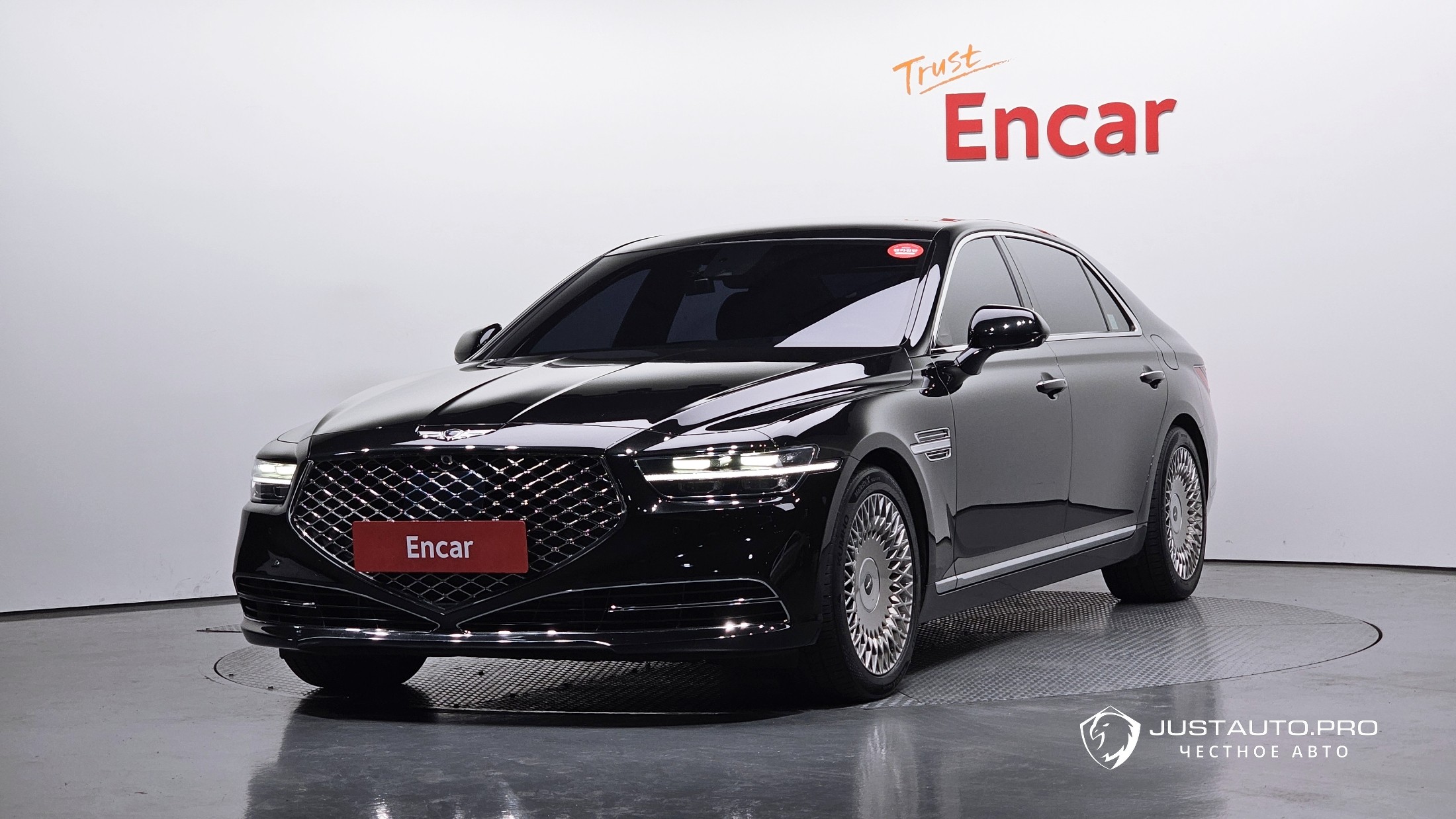 Автомобиль Genesis G90