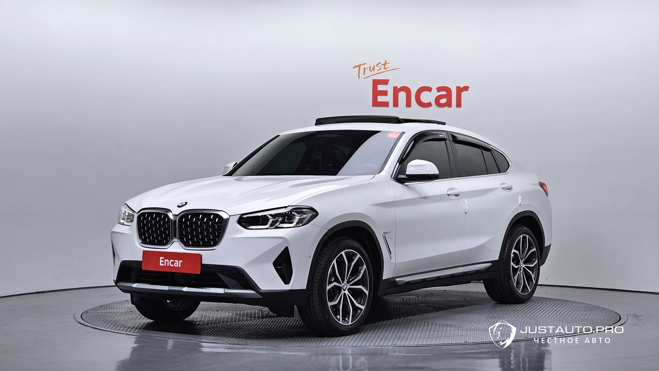 Автомобиль BMW X4