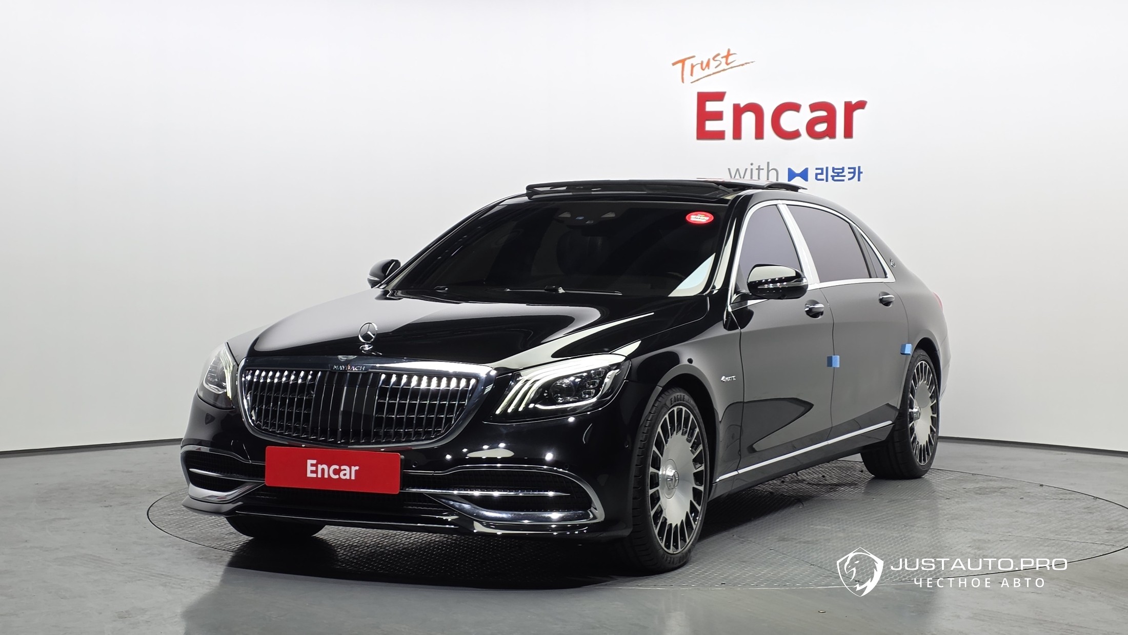 Автомобиль Mercedes-Benz S-Class