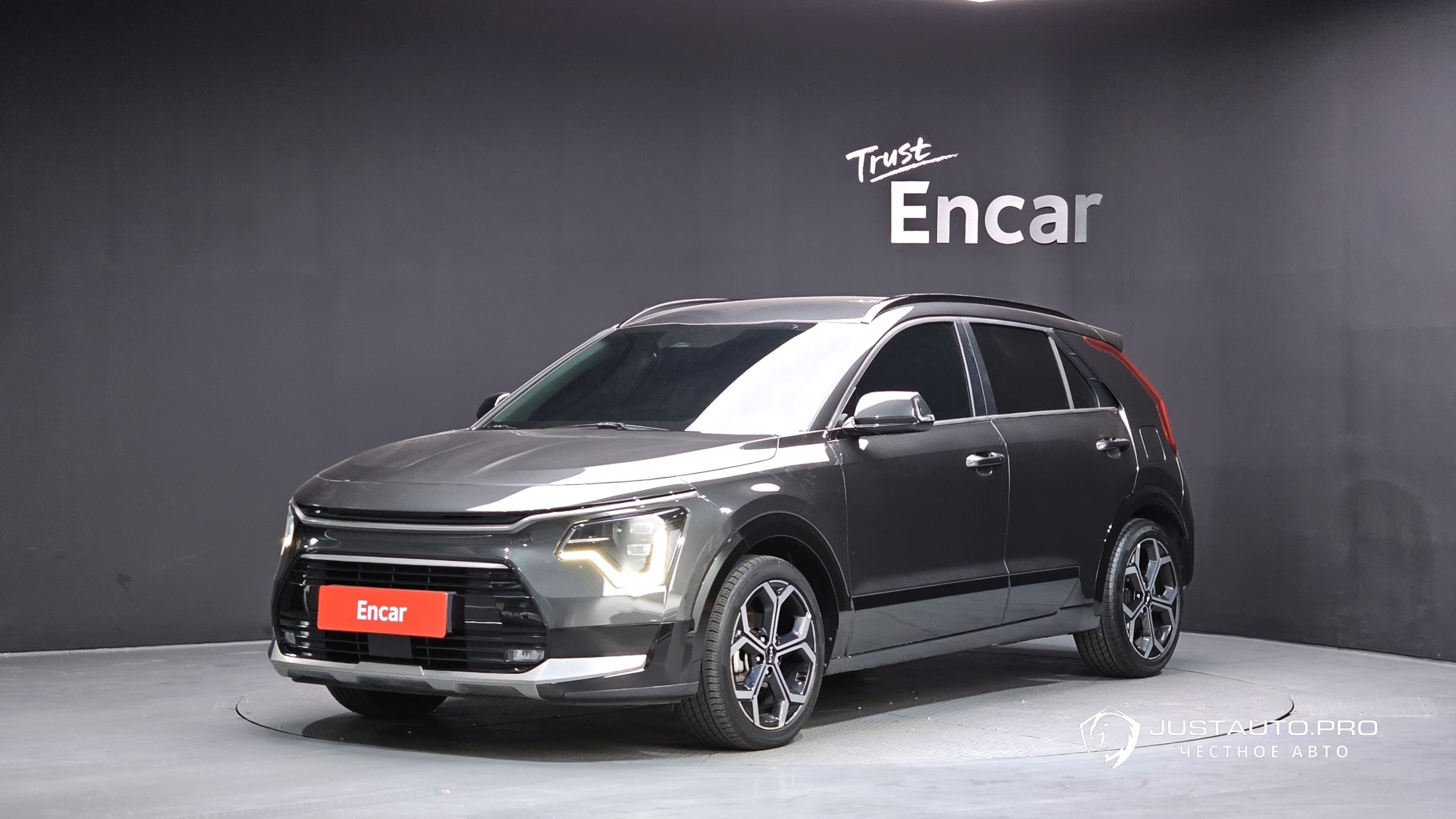 Автомобиль Kia Niro