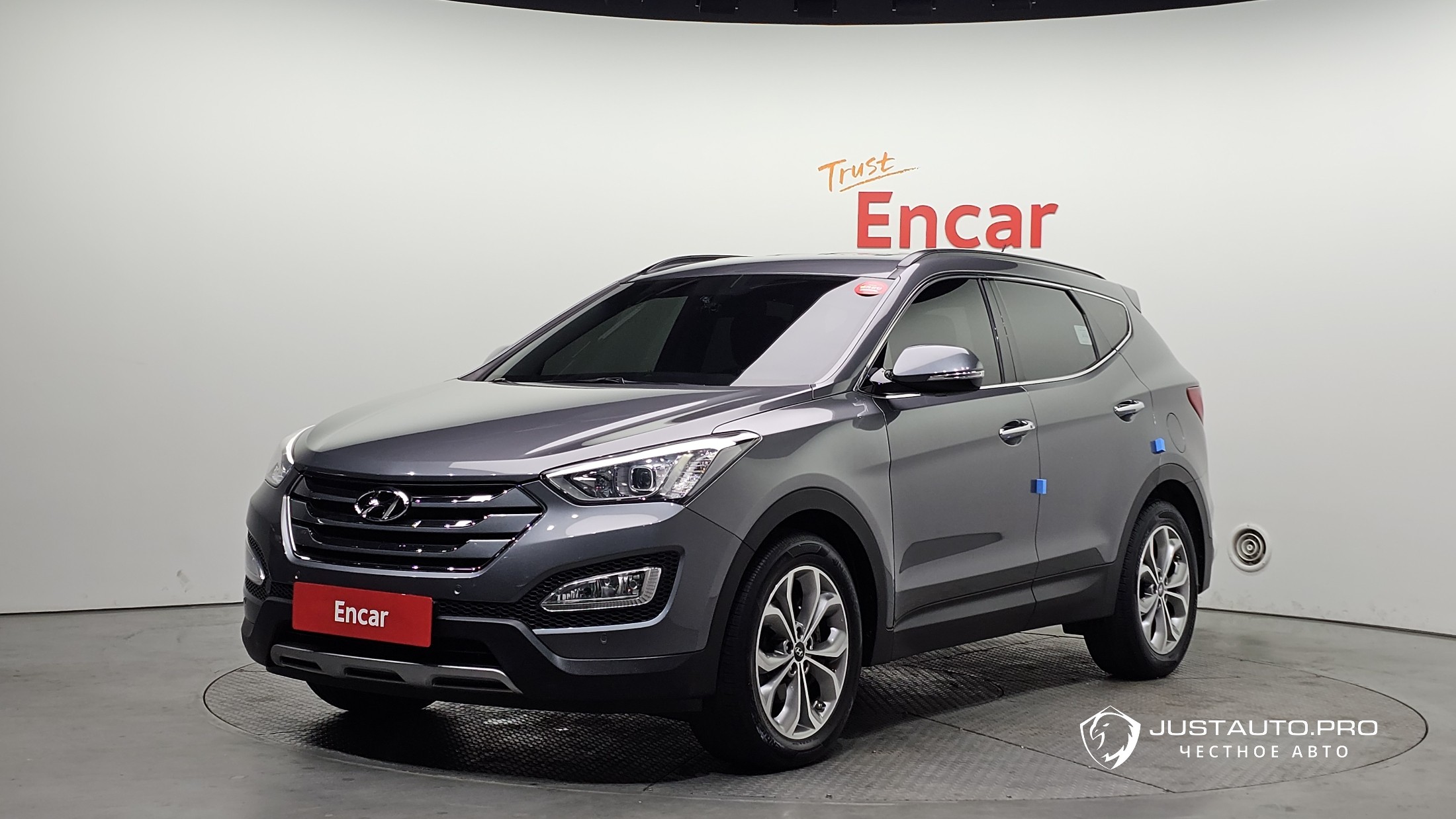 Автомобиль Hyundai Santafe
