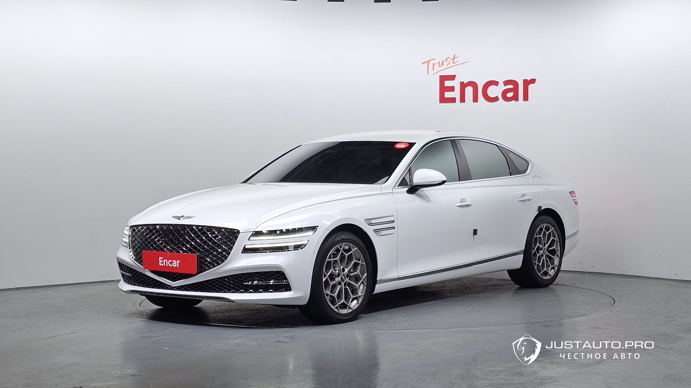 Автомобиль Genesis G80