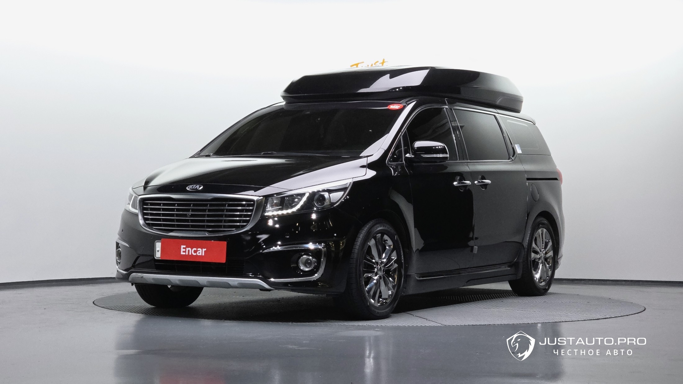 Автомобиль Kia Canival