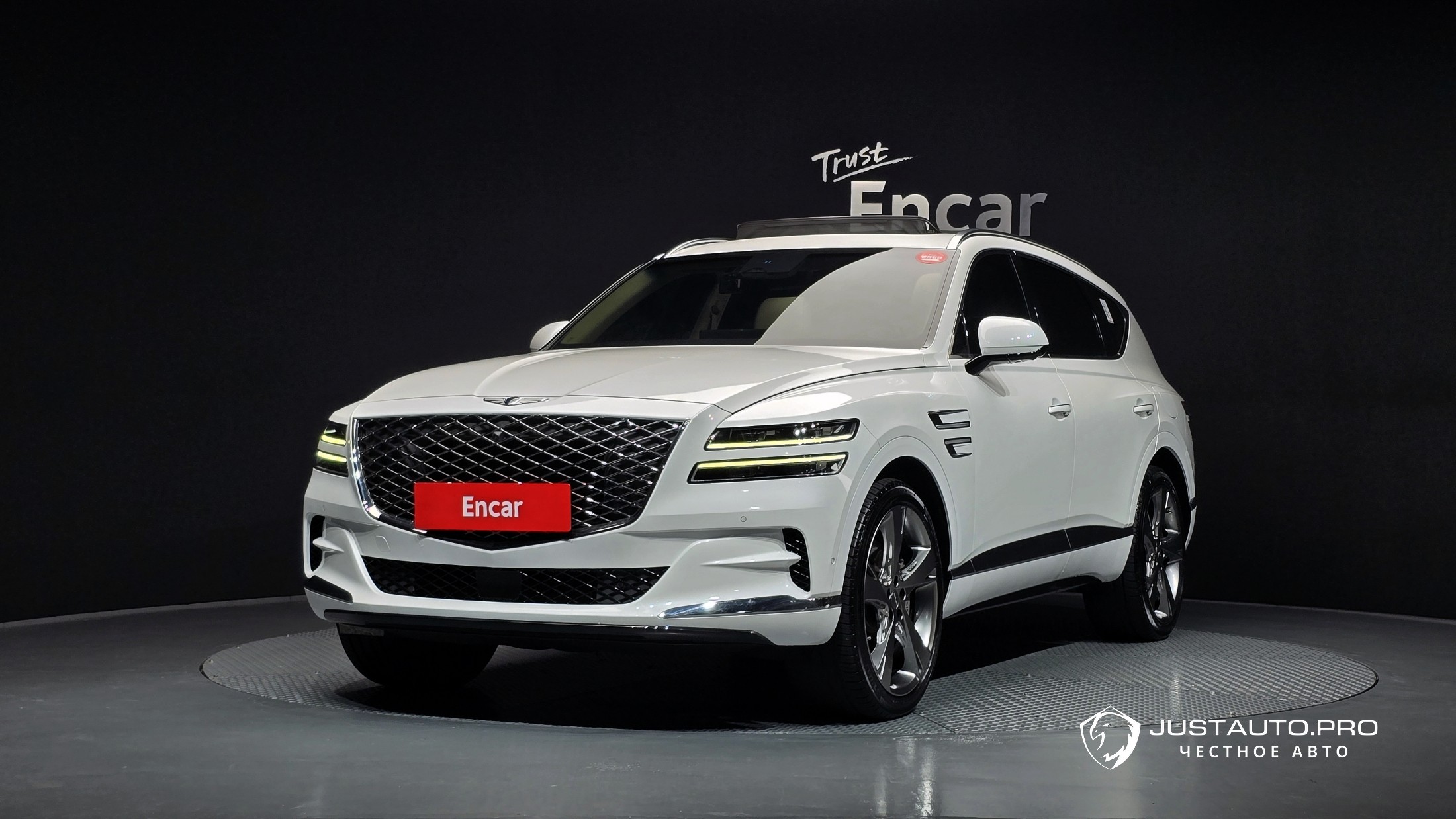 Автомобиль Genesis GV80