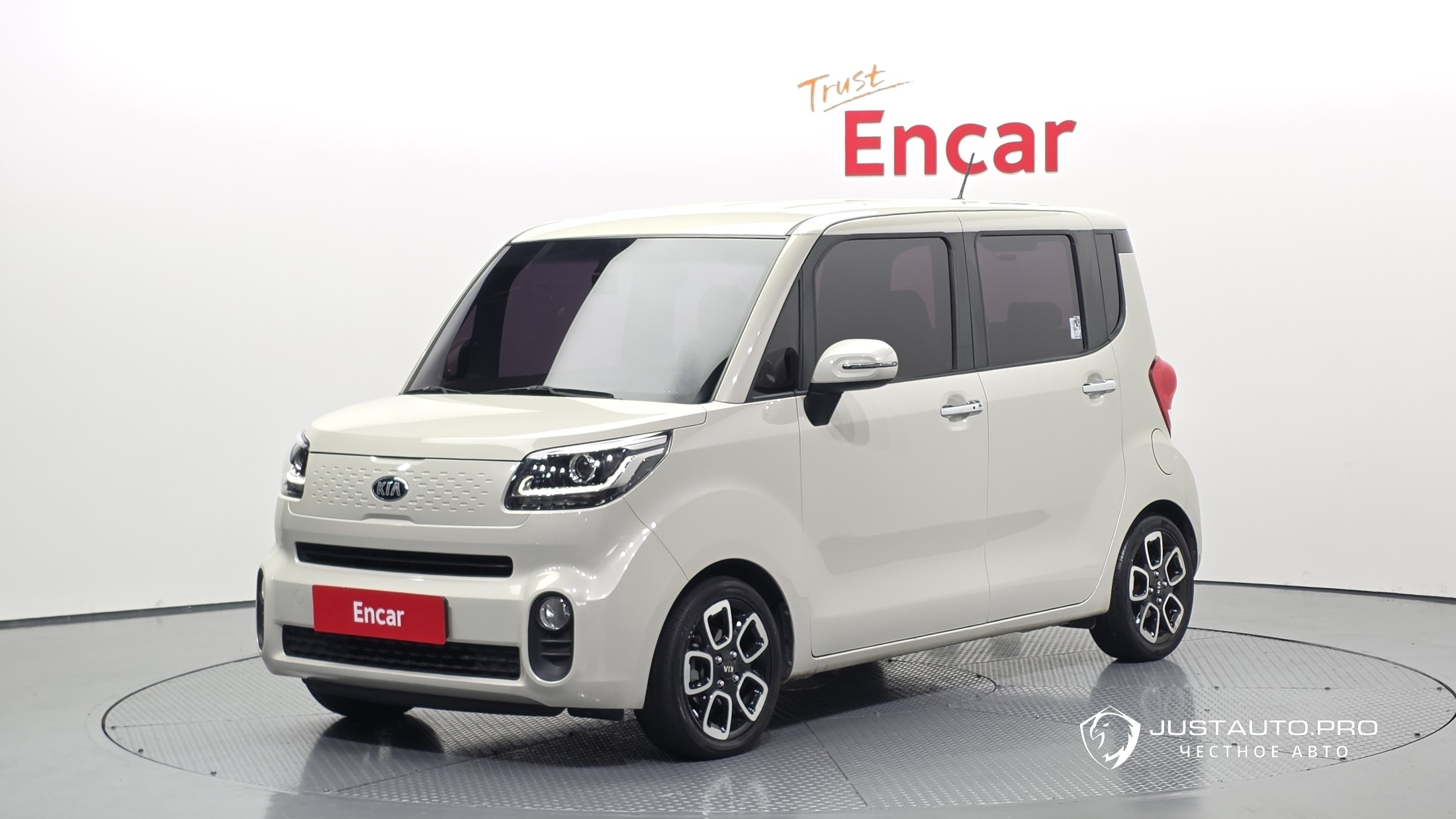 Автомобиль Kia RAY