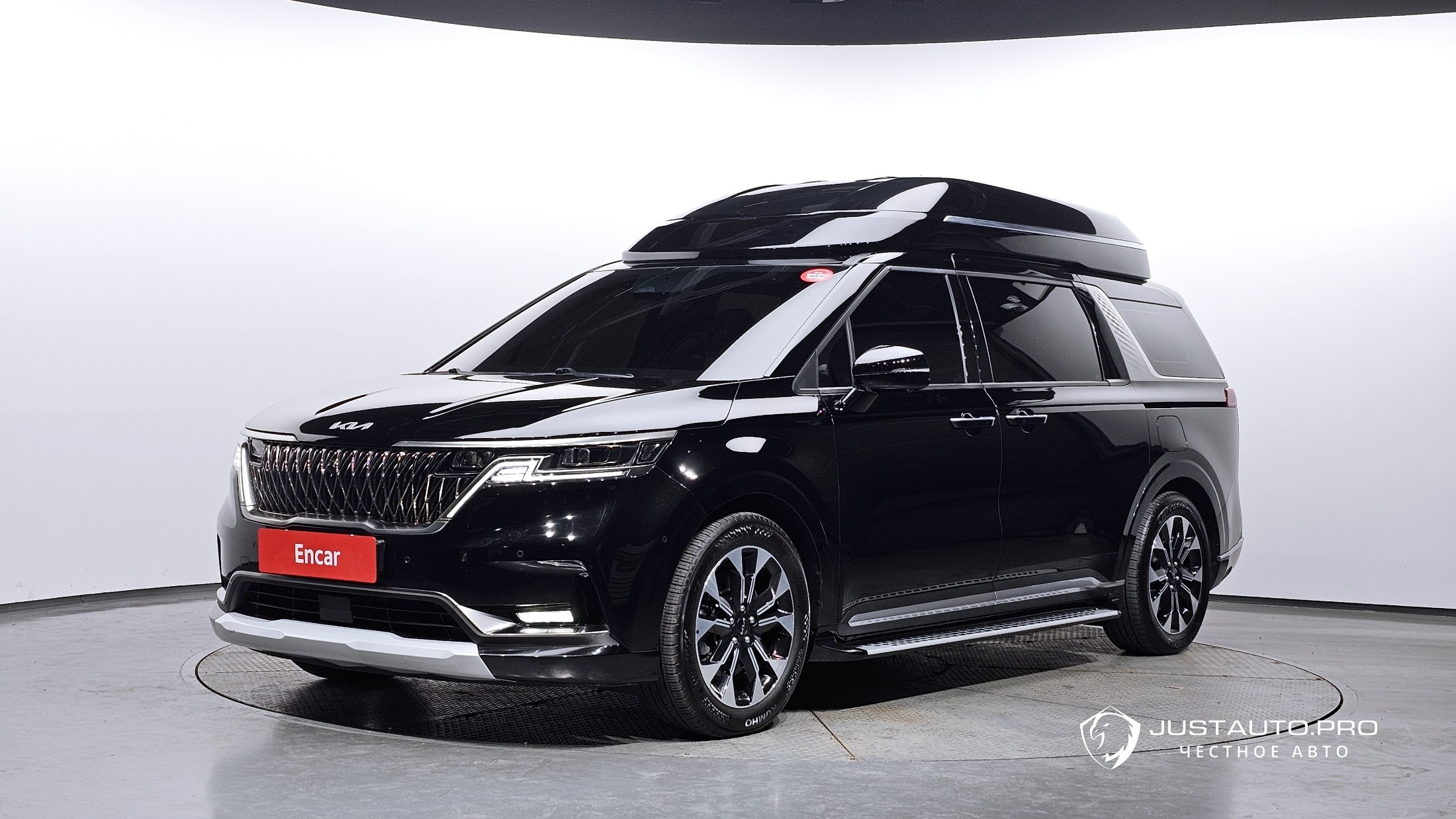 Автомобиль Kia Canival