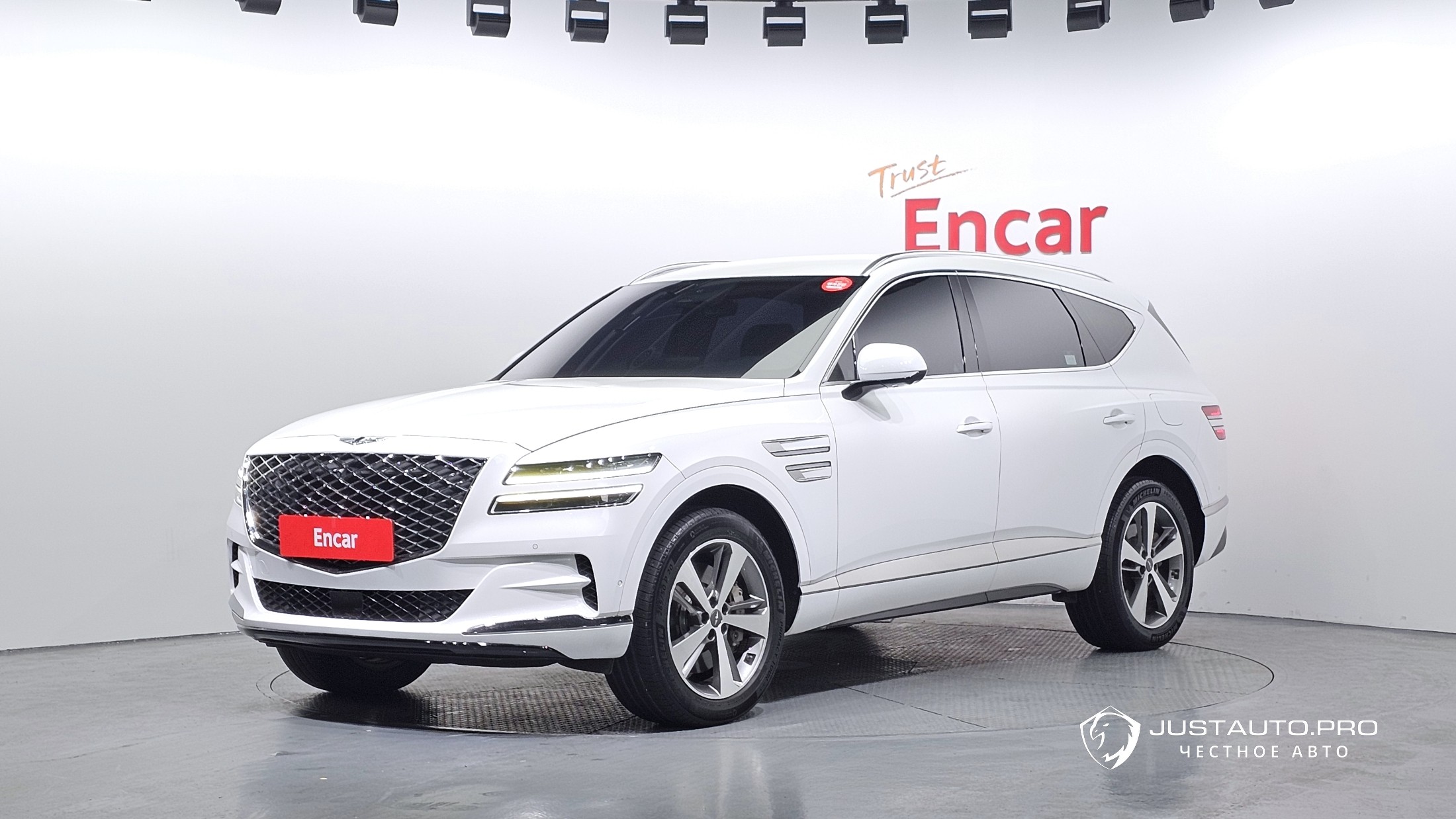 Автомобиль Genesis GV80