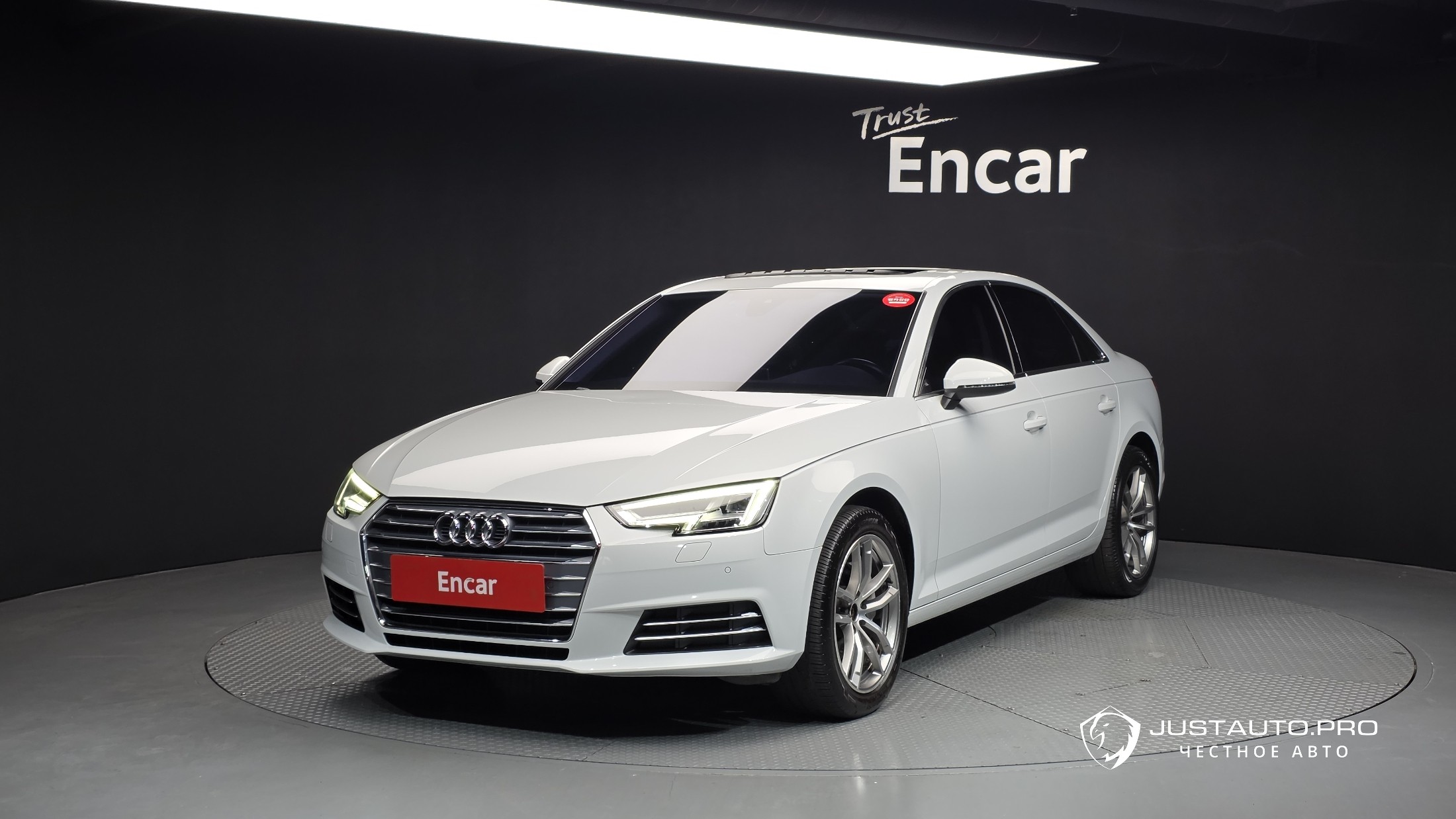 Автомобиль Audi A4