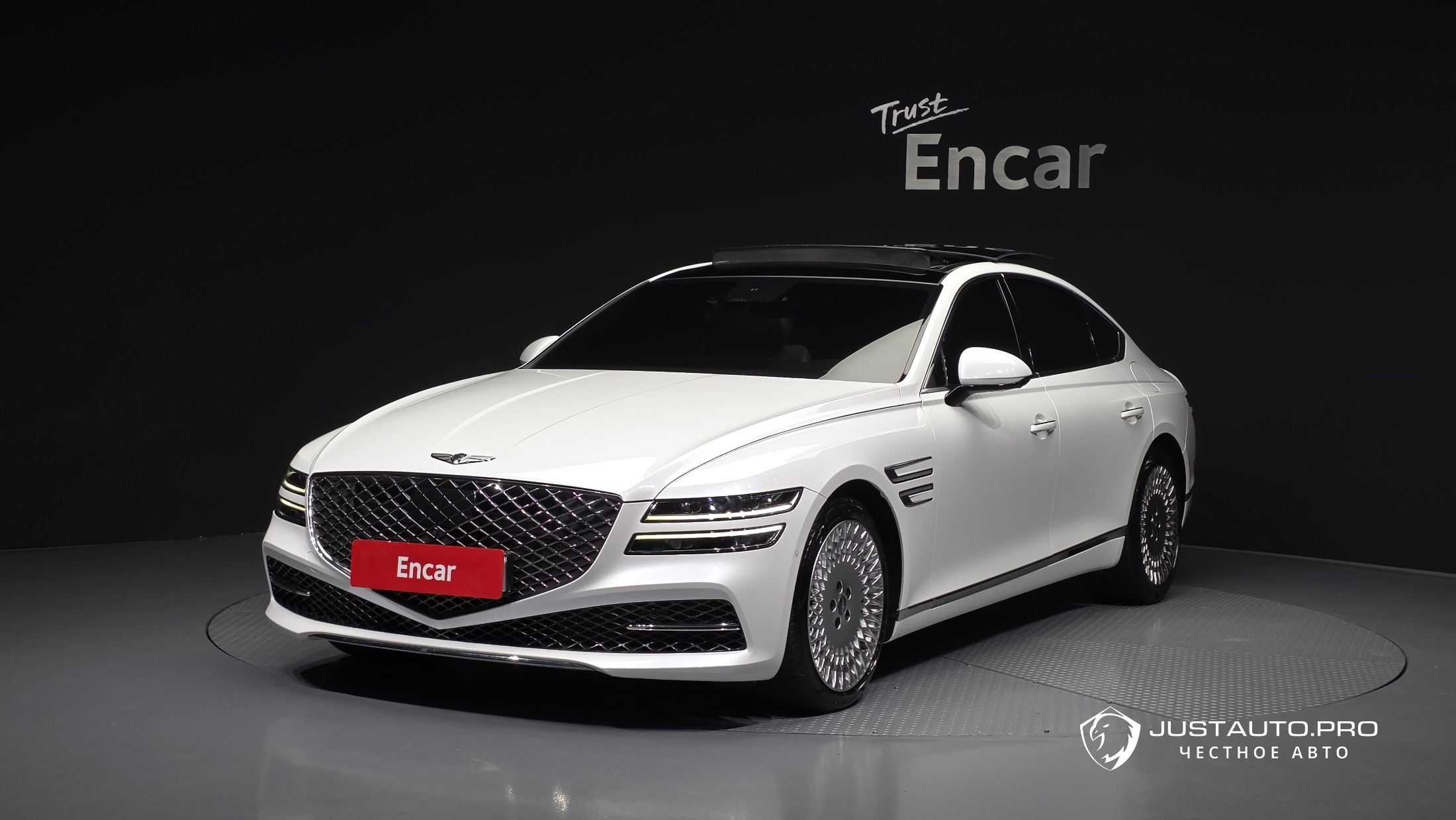 Автомобиль Genesis G80